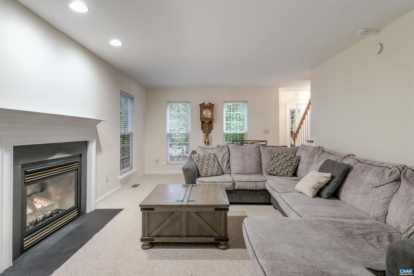 240 OAKMONT DR, GORDONSVILLE, Virginia 22942, 4 Bedrooms Bedrooms, ,2 BathroomsBathrooms,Residential,For sale,240 OAKMONT DR,673244 MLS # 673244