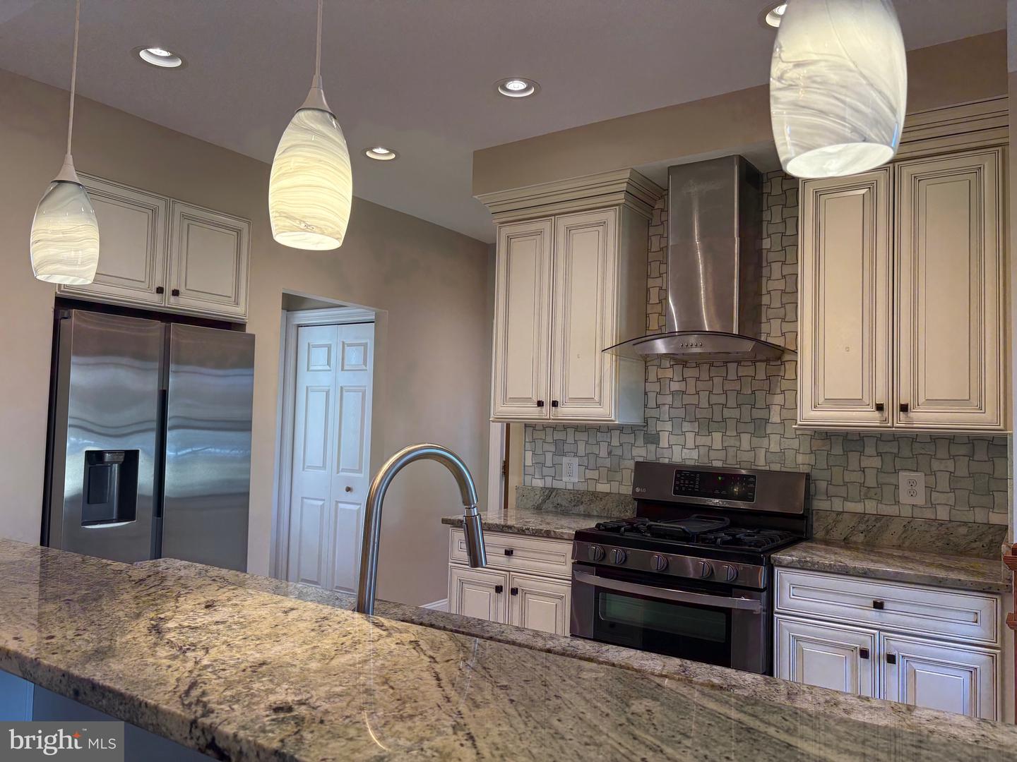 S KENWOOD STREET #2445, ARLINGTON, Virginia 22206, 7 Bedrooms Bedrooms, 7 Rooms Rooms,5 BathroomsBathrooms,Residential,For sale,S KENWOOD STREET #2445,VAAR2064470 MLS # VAAR2064470