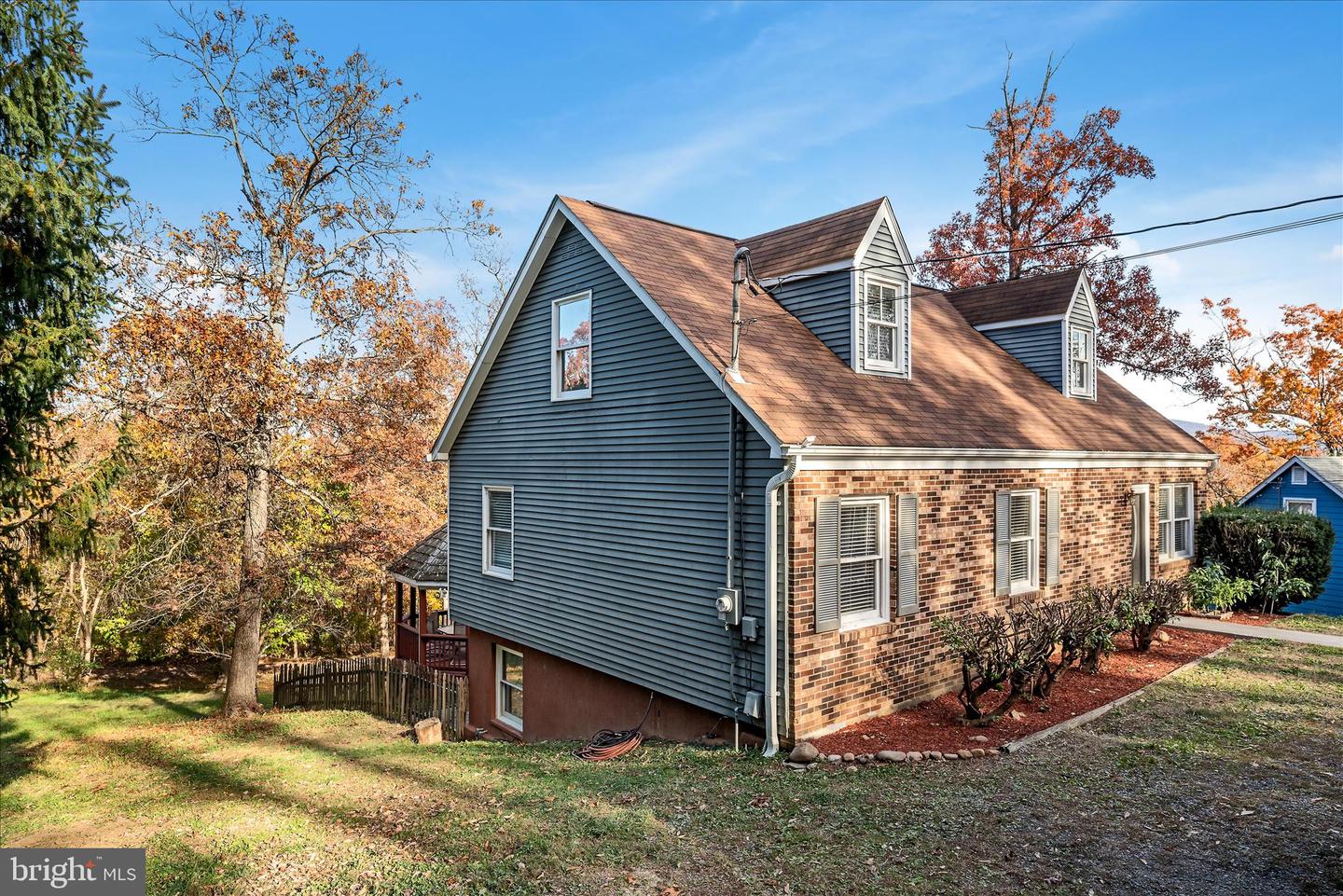 66 HIGHLAND PARK LN, FRONT ROYAL, Virginia 22630, 4 Bedrooms Bedrooms, 5 Rooms Rooms,4 BathroomsBathrooms,Residential,For sale,66 HIGHLAND PARK LN,VAWR2012700 MLS # VAWR2012700