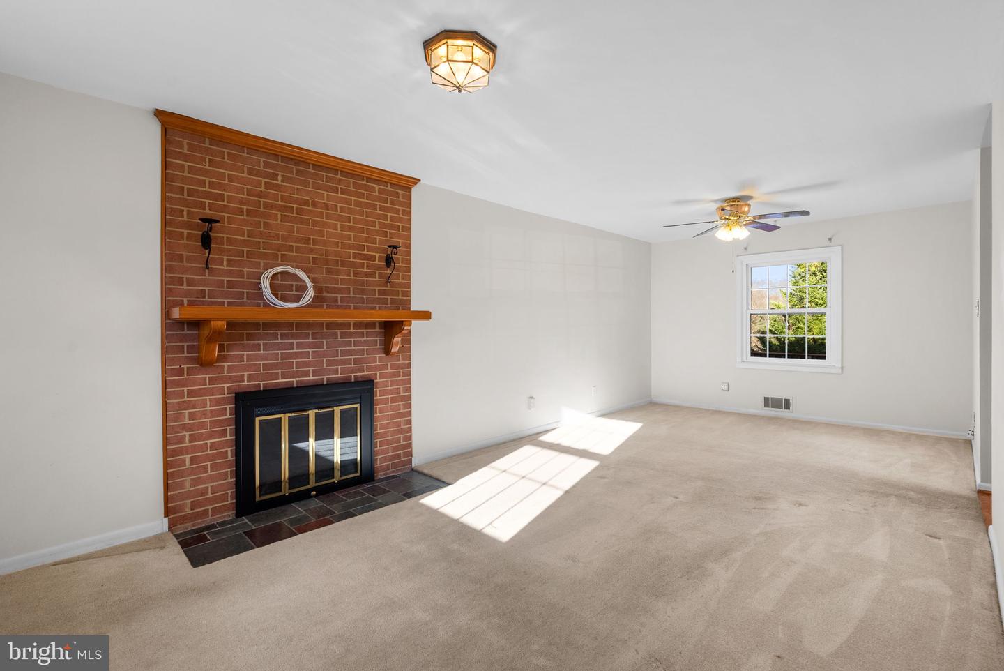 6219 THORNWOOD DR, ALEXANDRIA, Virginia 22310, 4 Bedrooms Bedrooms, ,2 BathroomsBathrooms,Residential,For sale,6219 THORNWOOD DR,VAFX2282356 MLS # VAFX2282356