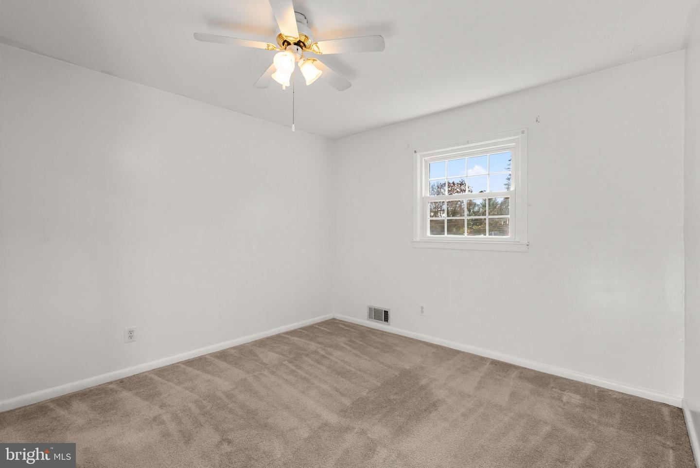 6219 THORNWOOD DR, ALEXANDRIA, Virginia 22310, 4 Bedrooms Bedrooms, ,2 BathroomsBathrooms,Residential,For sale,6219 THORNWOOD DR,VAFX2282356 MLS # VAFX2282356