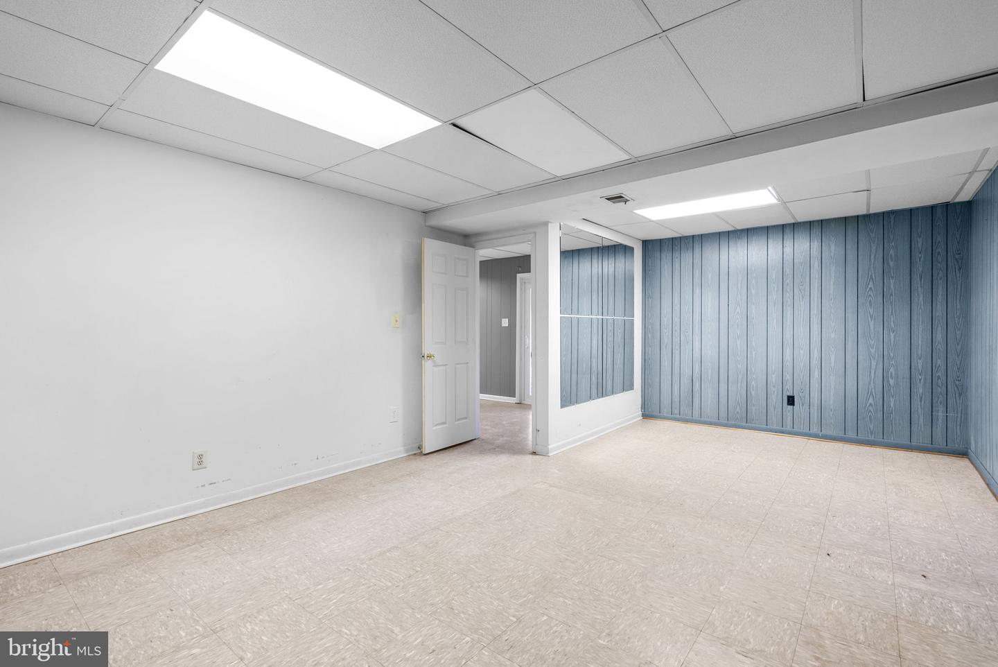 6219 THORNWOOD DR, ALEXANDRIA, Virginia 22310, 4 Bedrooms Bedrooms, ,2 BathroomsBathrooms,Residential,For sale,6219 THORNWOOD DR,VAFX2282356 MLS # VAFX2282356