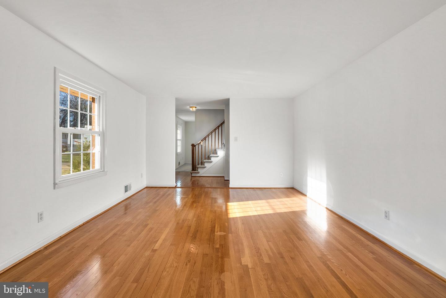 6219 THORNWOOD DR, ALEXANDRIA, Virginia 22310, 4 Bedrooms Bedrooms, ,2 BathroomsBathrooms,Residential,For sale,6219 THORNWOOD DR,VAFX2282356 MLS # VAFX2282356