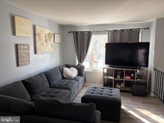 5598 SHADYBROOK DR, WOODBRIDGE, Virginia 22193, 4 Bedrooms Bedrooms, ,2 BathroomsBathrooms,Residential,For sale,5598 SHADYBROOK DR,VAPW2109564 MLS # VAPW2109564