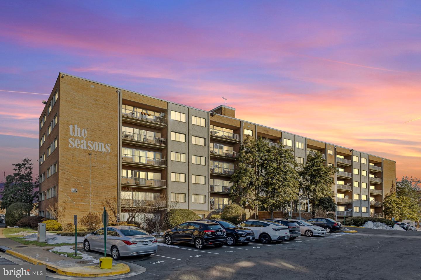 5851 QUANTRELL AVE #209, ALEXANDRIA, Virginia 22312, 1 Bedroom Bedrooms, ,1 BathroomBathrooms,Residential,For sale,5851 QUANTRELL AVE #209,VAAX2053230 MLS # VAAX2053230