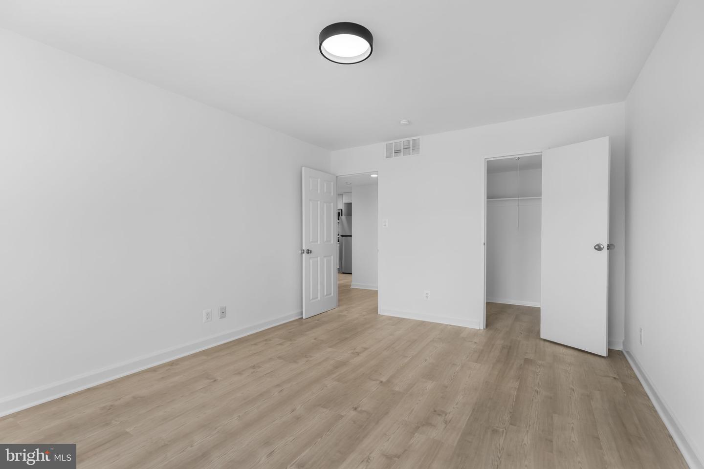 5851 QUANTRELL AVE #209, ALEXANDRIA, Virginia 22312, 1 Bedroom Bedrooms, ,1 BathroomBathrooms,Residential,For sale,5851 QUANTRELL AVE #209,VAAX2053230 MLS # VAAX2053230