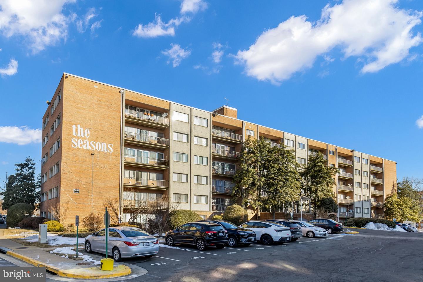 5851 QUANTRELL AVE #209, ALEXANDRIA, Virginia 22312, 1 Bedroom Bedrooms, ,1 BathroomBathrooms,Residential,For sale,5851 QUANTRELL AVE #209,VAAX2053230 MLS # VAAX2053230