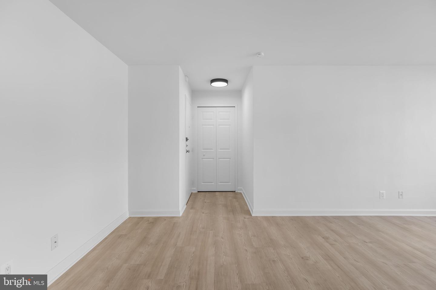 5851 QUANTRELL AVE #209, ALEXANDRIA, Virginia 22312, 1 Bedroom Bedrooms, ,1 BathroomBathrooms,Residential,For sale,5851 QUANTRELL AVE #209,VAAX2053230 MLS # VAAX2053230