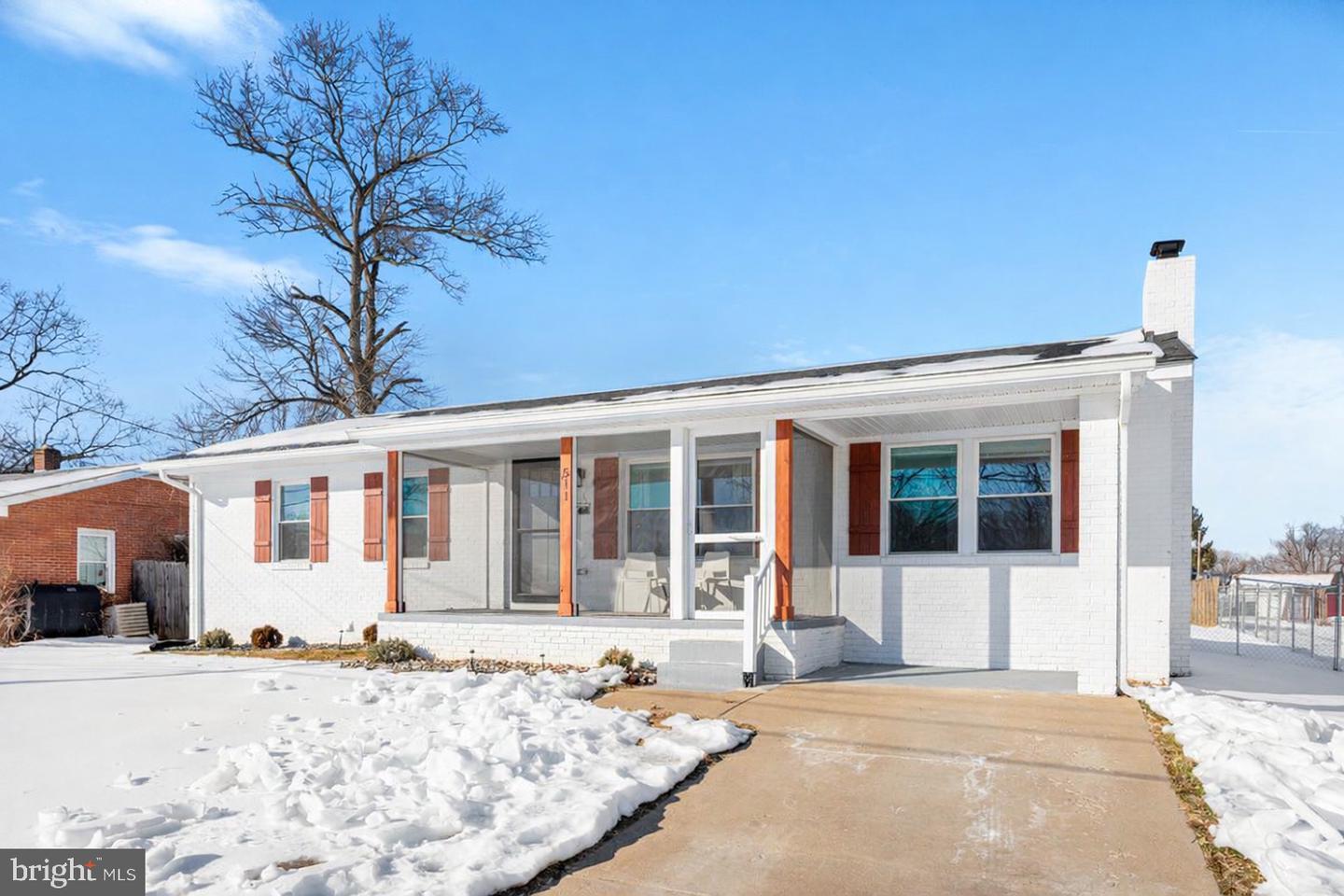 511 W 13TH ST, FRONT ROYAL, Virginia 22630, 3 Bedrooms Bedrooms, ,2 BathroomsBathrooms,Residential,For sale,511 W 13TH ST,VAWR2013232 MLS # VAWR2013232