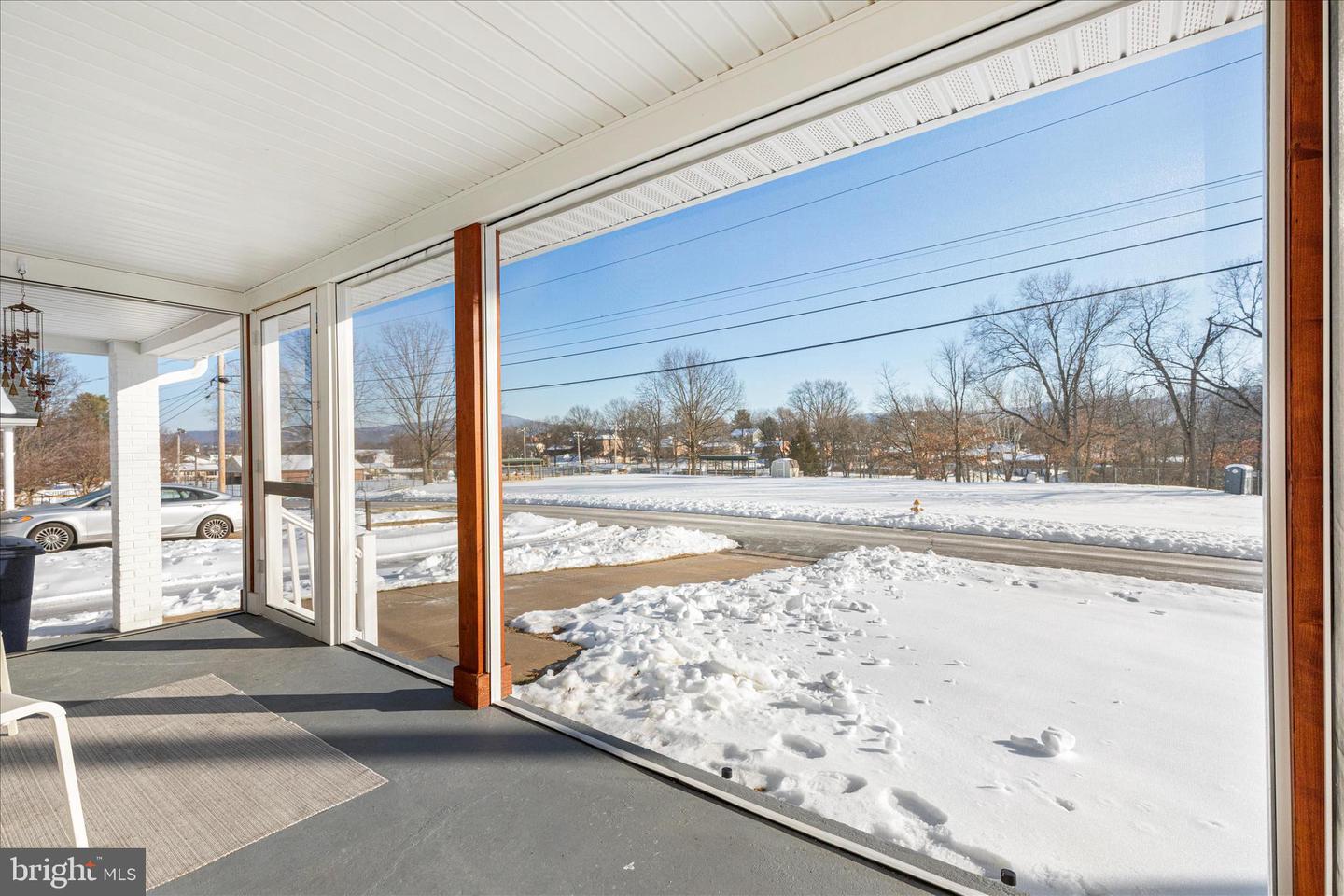 511 W 13TH ST, FRONT ROYAL, Virginia 22630, 3 Bedrooms Bedrooms, ,2 BathroomsBathrooms,Residential,For sale,511 W 13TH ST,VAWR2013232 MLS # VAWR2013232