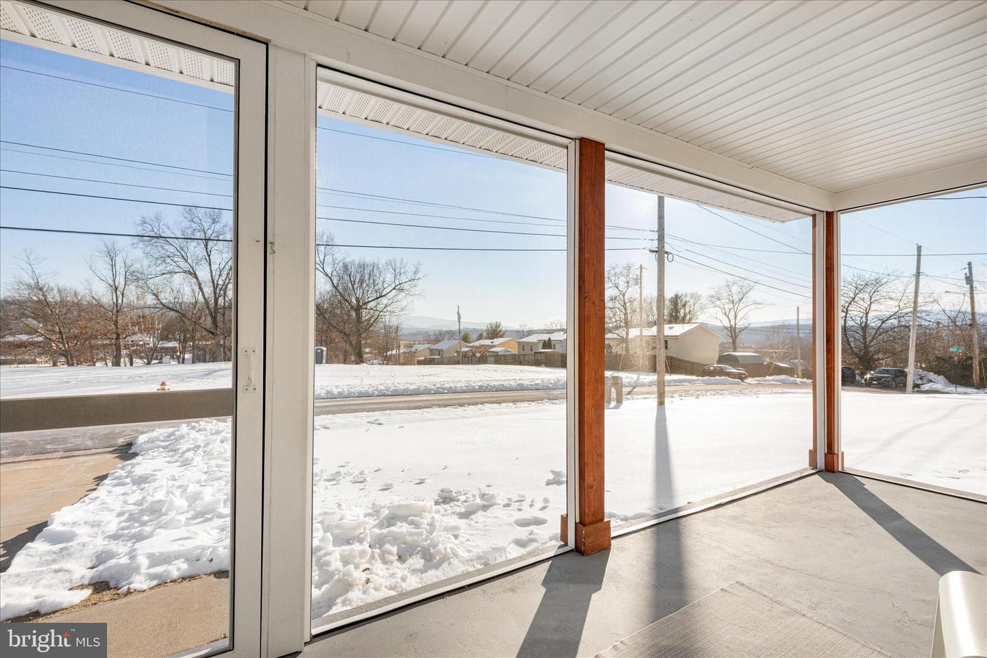 511 W 13TH ST, FRONT ROYAL, Virginia 22630, 3 Bedrooms Bedrooms, ,2 BathroomsBathrooms,Residential,For sale,511 W 13TH ST,VAWR2013232 MLS # VAWR2013232