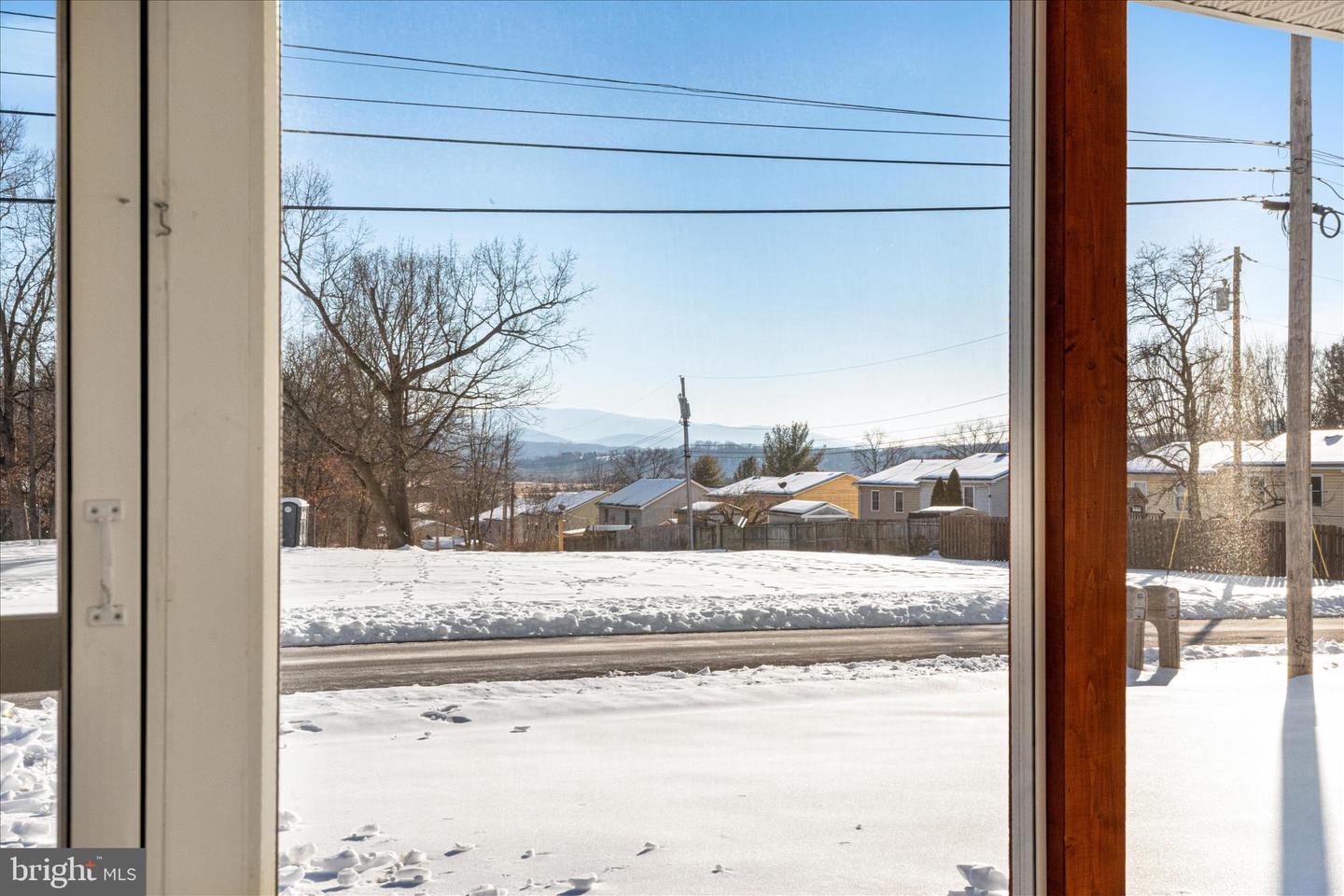 511 W 13TH ST, FRONT ROYAL, Virginia 22630, 3 Bedrooms Bedrooms, ,2 BathroomsBathrooms,Residential,For sale,511 W 13TH ST,VAWR2013232 MLS # VAWR2013232