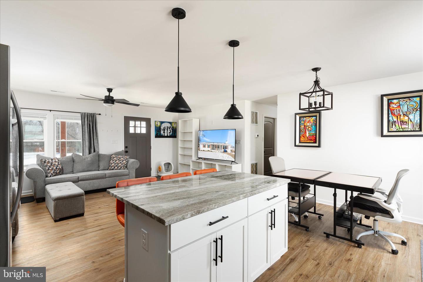 511 W 13TH ST, FRONT ROYAL, Virginia 22630, 3 Bedrooms Bedrooms, ,2 BathroomsBathrooms,Residential,For sale,511 W 13TH ST,VAWR2013232 MLS # VAWR2013232