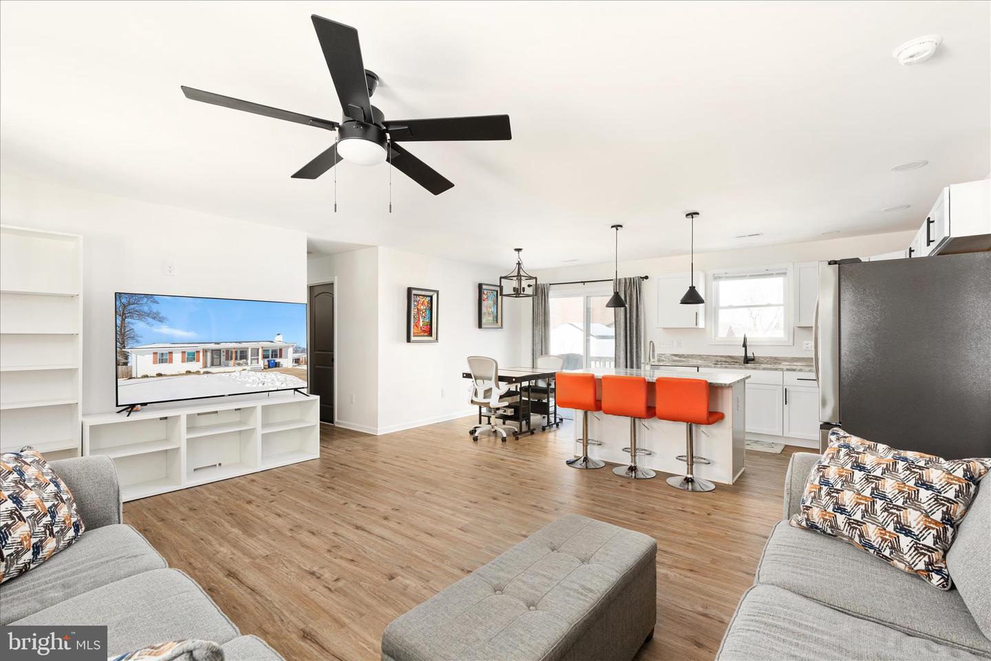 511 W 13TH ST, FRONT ROYAL, Virginia 22630, 3 Bedrooms Bedrooms, ,2 BathroomsBathrooms,Residential,For sale,511 W 13TH ST,VAWR2013232 MLS # VAWR2013232