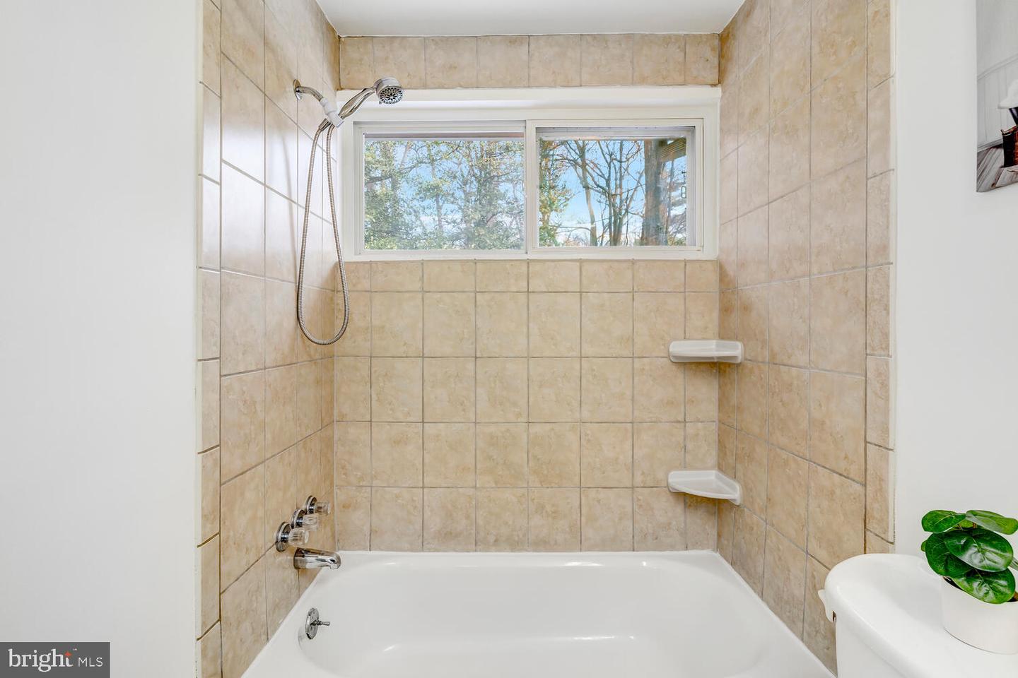 4447 FOREST GLEN CT #4447, ANNANDALE, Virginia 22003, 3 Bedrooms Bedrooms, ,1 BathroomBathrooms,Residential,For sale,4447 FOREST GLEN CT #4447,VAFX2289170 MLS # VAFX2289170