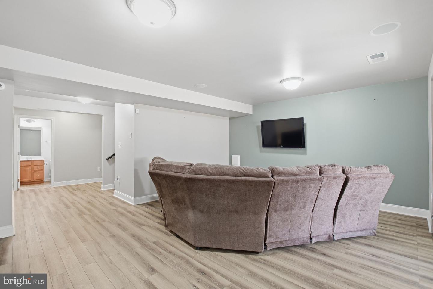 38 TAYLORS HILL WAY, FREDERICKSBURG, Virginia 22405, 4 Bedrooms Bedrooms, 17 Rooms Rooms,3 BathroomsBathrooms,Residential,For sale,38 TAYLORS HILL WAY,VAST2045990 MLS # VAST2045990