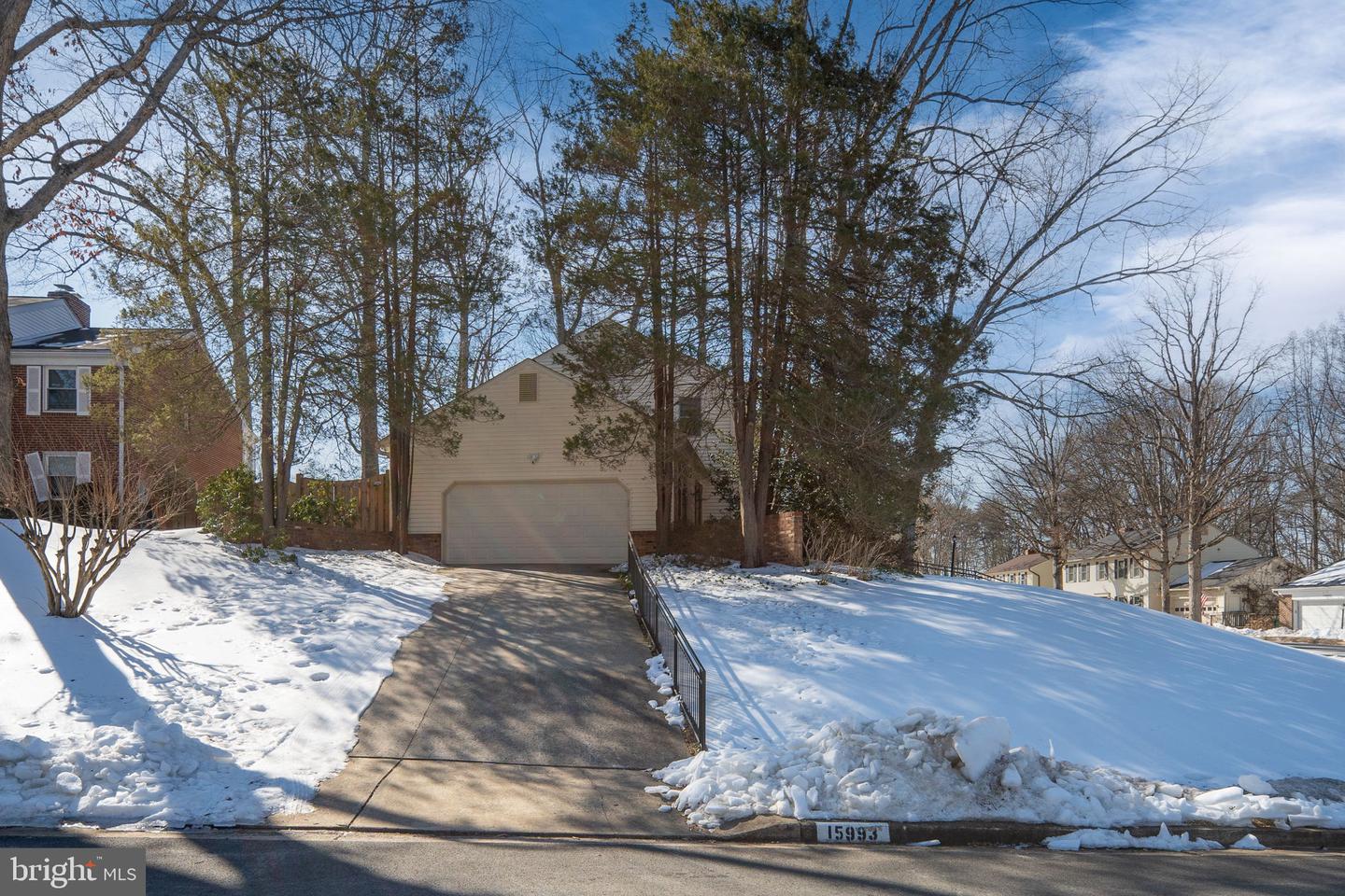 15993 COVE LN, DUMFRIES, Virginia 22025, 4 Bedrooms Bedrooms, ,2 BathroomsBathrooms,Residential,For sale,15993 COVE LN,VAPW2112382 MLS # VAPW2112382 15993 COVE LN, DUMFRIES, Virginia 22025, 4 Bedrooms Bedrooms, ,2 BathroomsBathrooms,Residential,For sale,15993 COVE LN,VAPW2112382 MLS # VAPW2112382