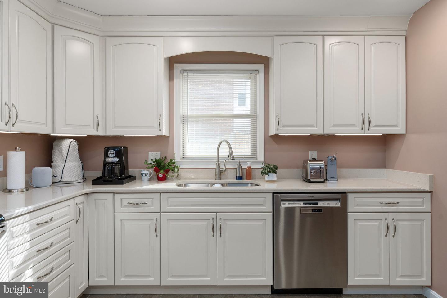 15993 COVE LN, DUMFRIES, Virginia 22025, 4 Bedrooms Bedrooms, ,2 BathroomsBathrooms,Residential,For sale,15993 COVE LN,VAPW2112382 MLS # VAPW2112382 15993 COVE LN, DUMFRIES, Virginia 22025, 4 Bedrooms Bedrooms, ,2 BathroomsBathrooms,Residential,For sale,15993 COVE LN,VAPW2112382 MLS # VAPW2112382