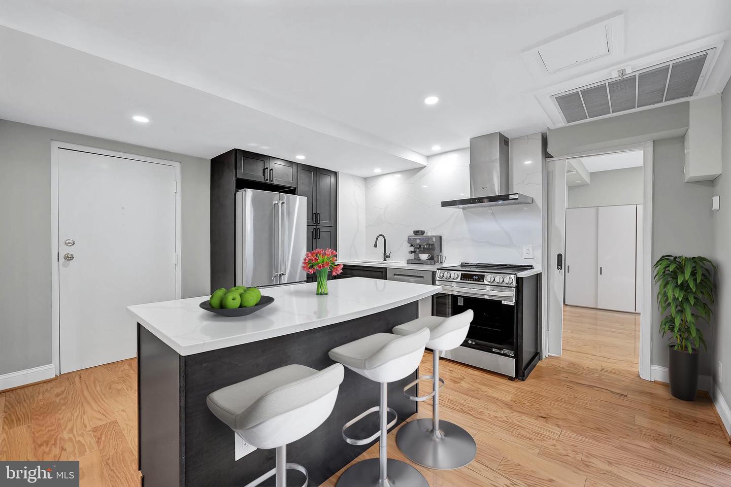 4707 CONNECTICUT AVE NW #103, WASHINGTON, District Of Columbia 20008, 1 Bedroom Bedrooms, ,1 BathroomBathrooms,Residential,For sale,4707 CONNECTICUT AVE NW #103,DCDC2245854 MLS # DCDC2245854 4707 CONNECTICUT AVE NW #103, WASHINGTON, District Of Columbia 20008, 1 Bedroom Bedrooms, ,1 BathroomBathrooms,Residential,For sale,4707 CONNECTICUT AVE NW #103,DCDC2245854 MLS # DCDC2245854