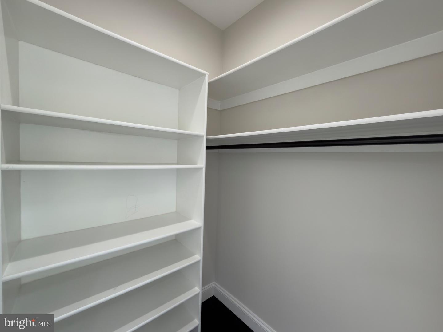 8213 HOCKING PL, ALEXANDRIA, Virginia 22309, 5 Bedrooms Bedrooms, ,5 BathroomsBathrooms,Residential,For sale,8213 HOCKING PL,VAFX2290722 MLS # VAFX2290722