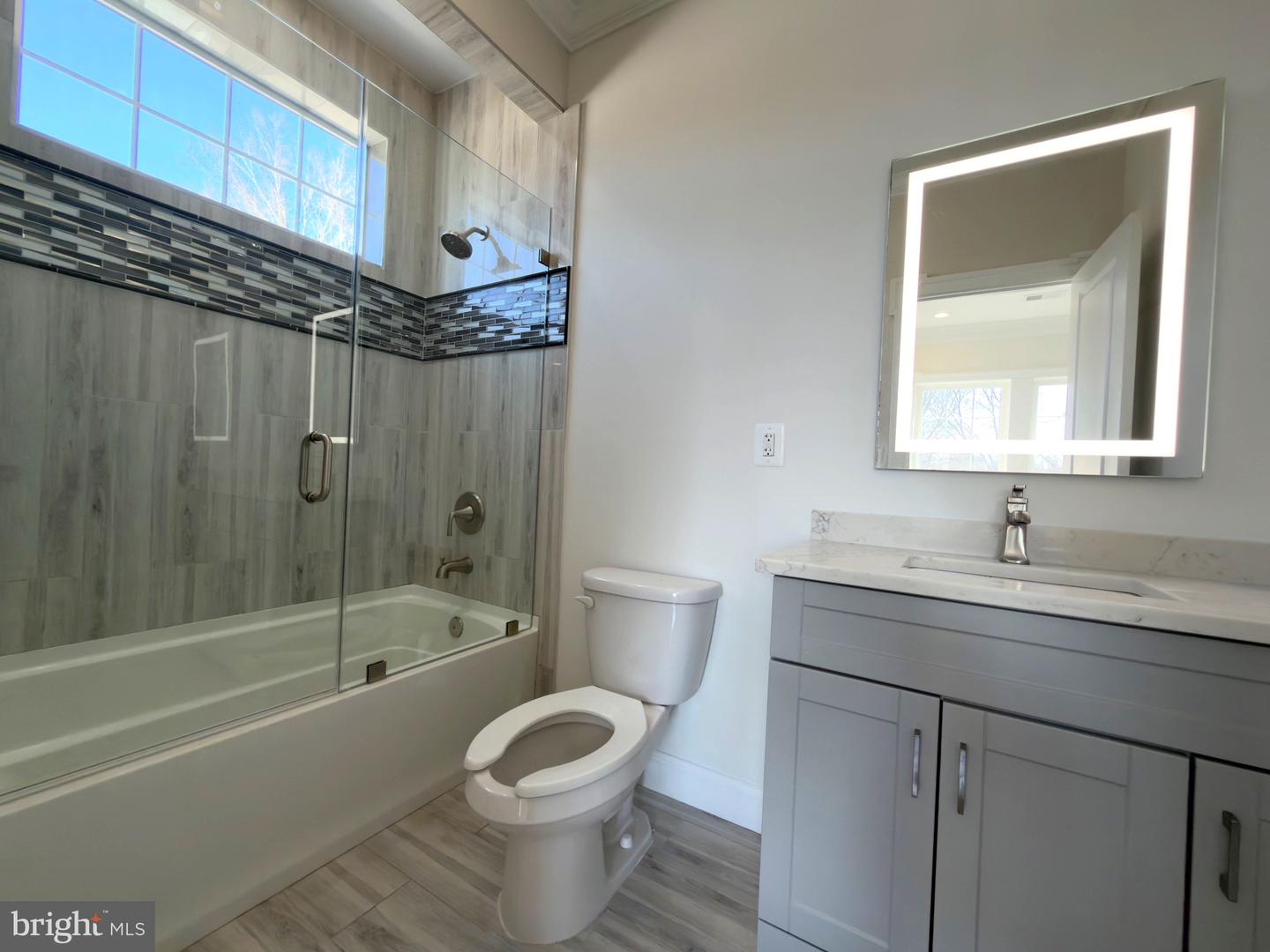 8213 HOCKING PL, ALEXANDRIA, Virginia 22309, 5 Bedrooms Bedrooms, ,5 BathroomsBathrooms,Residential,For sale,8213 HOCKING PL,VAFX2290722 MLS # VAFX2290722