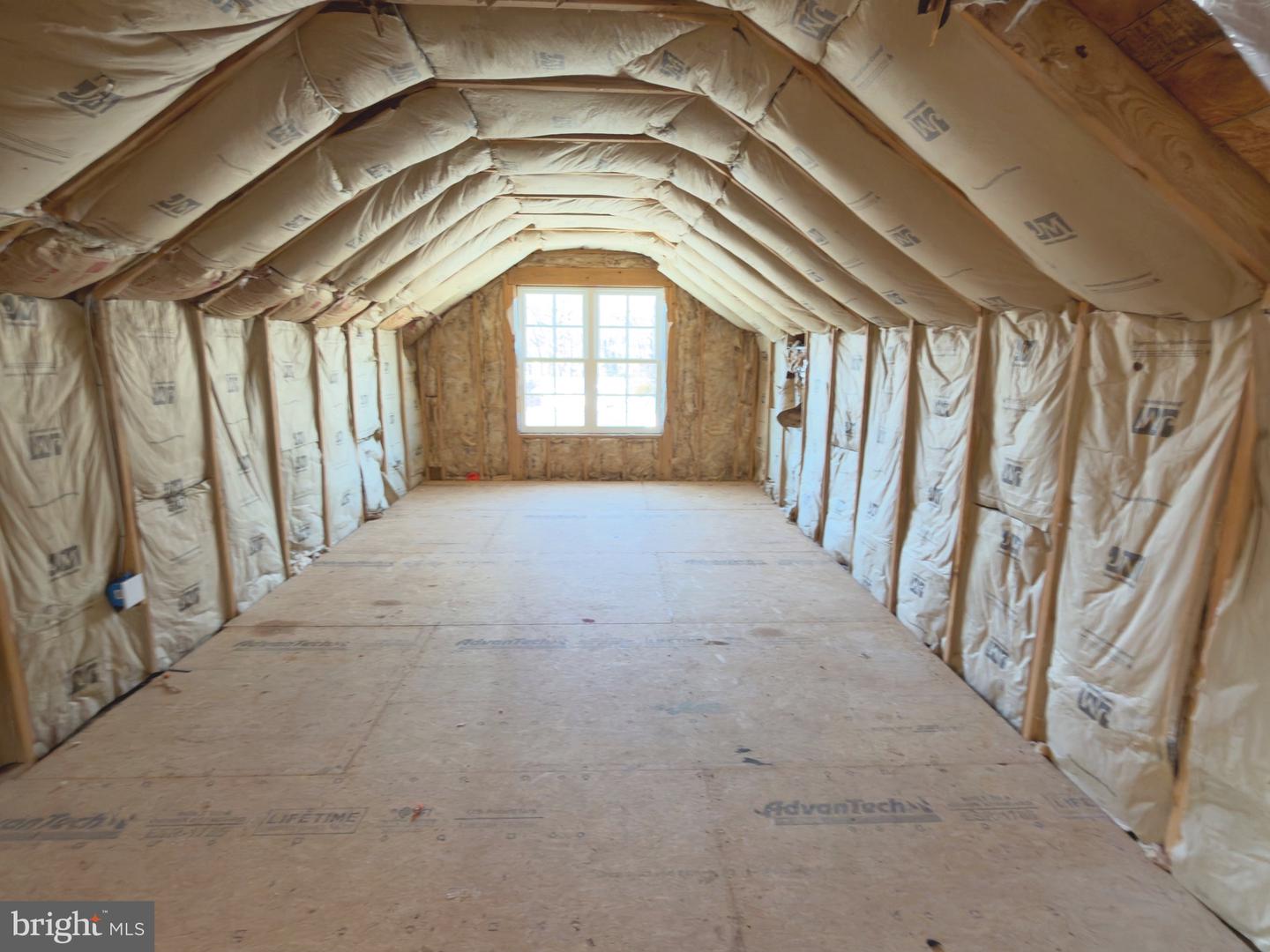 8213 HOCKING PL, ALEXANDRIA, Virginia 22309, 5 Bedrooms Bedrooms, ,5 BathroomsBathrooms,Residential,For sale,8213 HOCKING PL,VAFX2290722 MLS # VAFX2290722