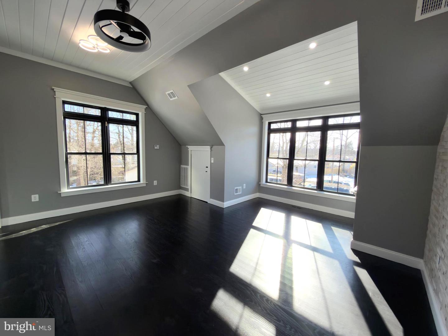 8213 HOCKING PL, ALEXANDRIA, Virginia 22309, 5 Bedrooms Bedrooms, ,5 BathroomsBathrooms,Residential,For sale,8213 HOCKING PL,VAFX2290722 MLS # VAFX2290722