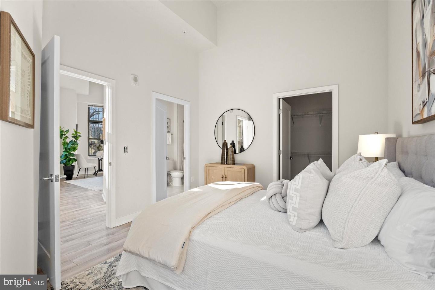 460 NEW YORK NW #304, WASHINGTON, District Of Columbia 20001, 1 Bedroom Bedrooms, ,1 BathroomBathrooms,Residential,For sale,460 NEW YORK NW #304,DCDC2239280 MLS # DCDC2239280