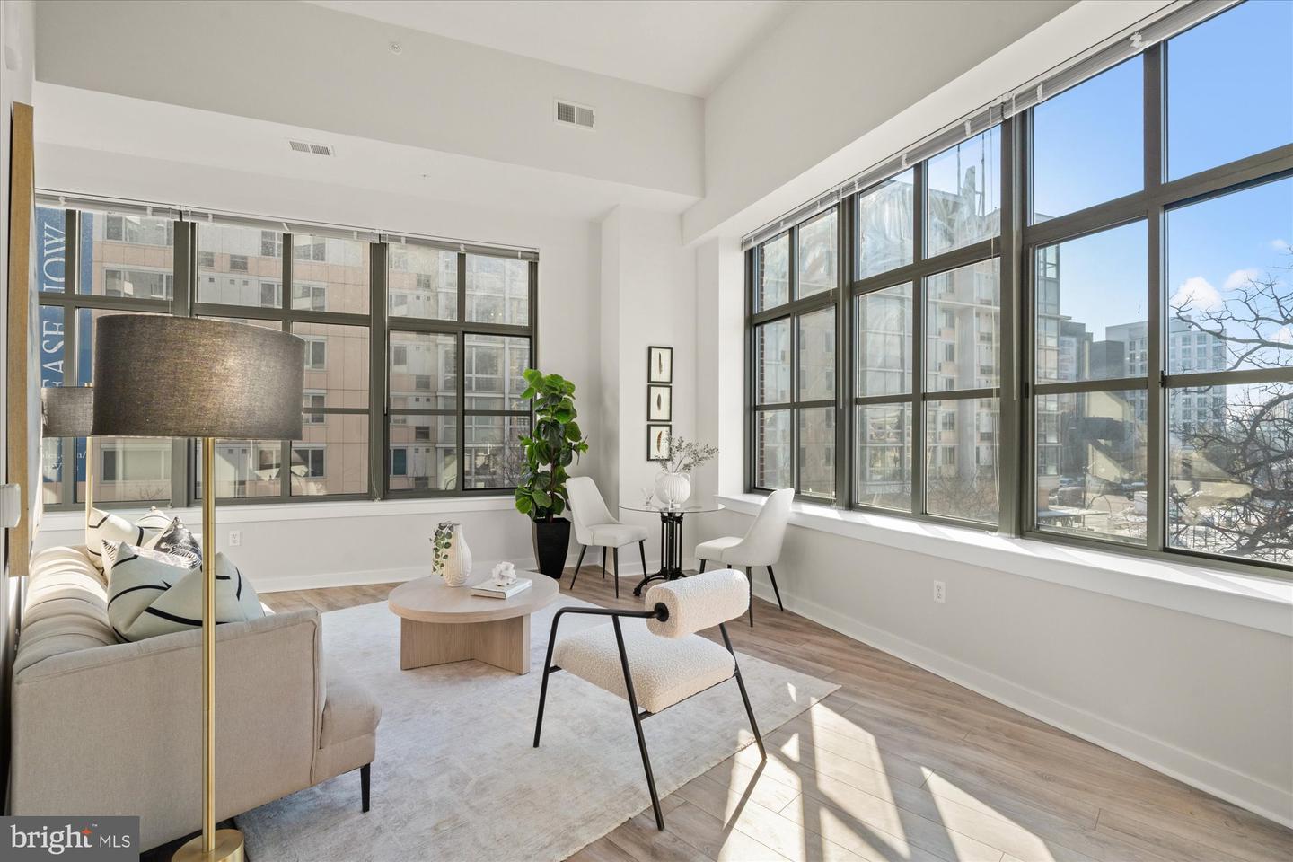 460 NEW YORK NW #304, WASHINGTON, District Of Columbia 20001, 1 Bedroom Bedrooms, ,1 BathroomBathrooms,Residential,For sale,460 NEW YORK NW #304,DCDC2239280 MLS # DCDC2239280