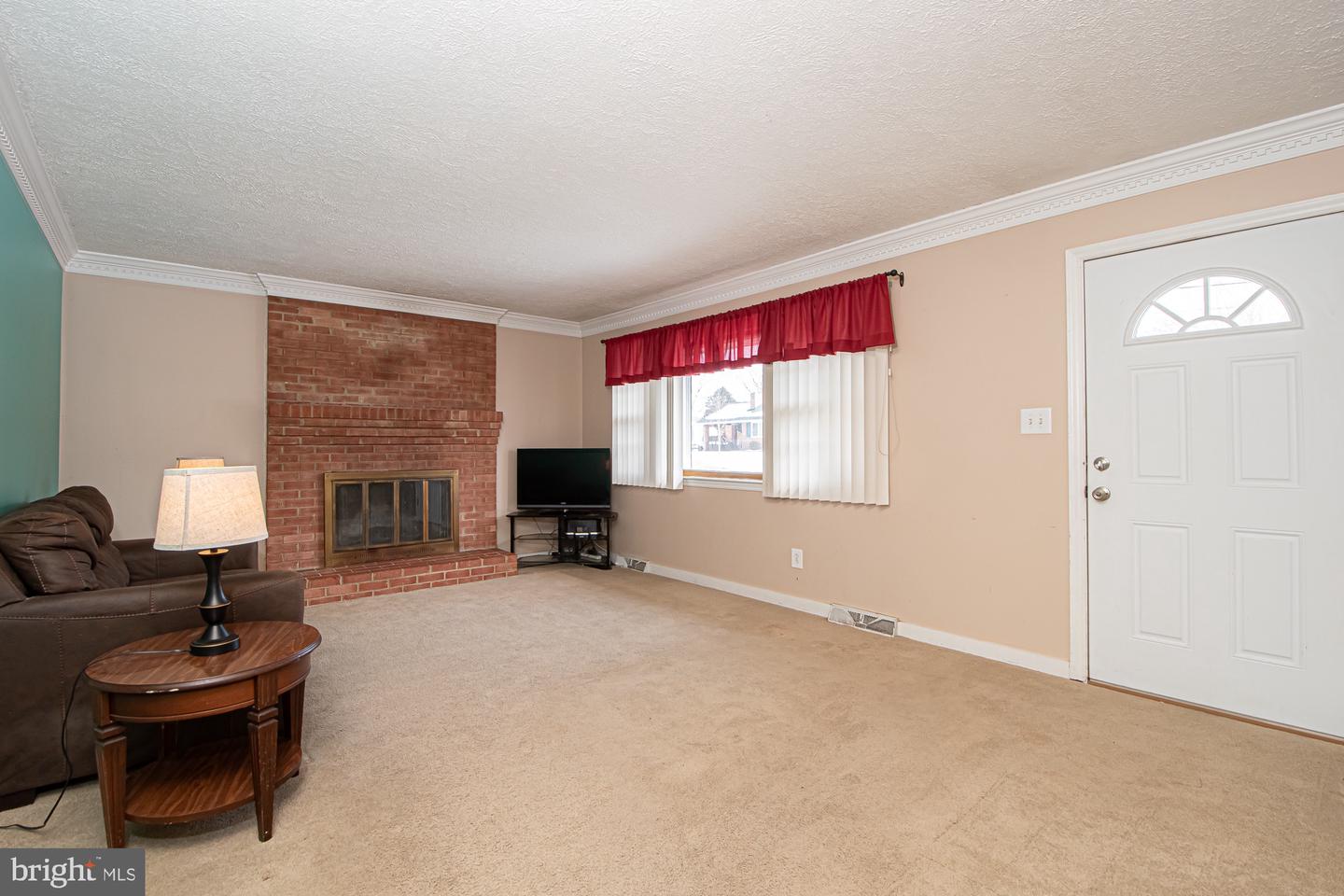 202 POE DR, FRONT ROYAL, Virginia 22630, 4 Bedrooms Bedrooms, ,2 BathroomsBathrooms,Residential,For sale,202 POE DR,VAWR2013230 MLS # VAWR2013230 202 POE DR, FRONT ROYAL, Virginia 22630, 4 Bedrooms Bedrooms, ,2 BathroomsBathrooms,Residential,For sale,202 POE DR,VAWR2013230 MLS # VAWR2013230