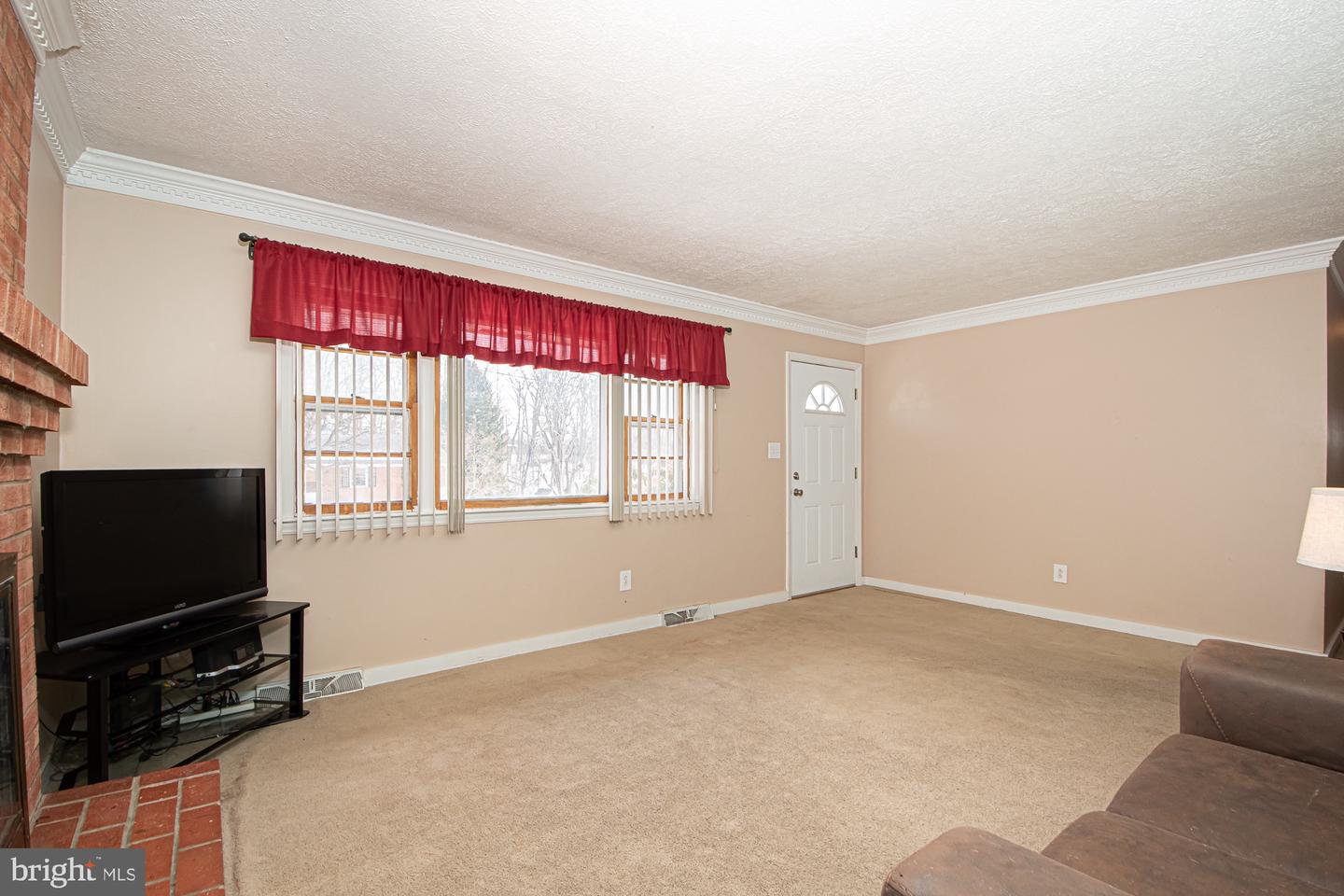 202 POE DR, FRONT ROYAL, Virginia 22630, 4 Bedrooms Bedrooms, ,2 BathroomsBathrooms,Residential,For sale,202 POE DR,VAWR2013230 MLS # VAWR2013230 202 POE DR, FRONT ROYAL, Virginia 22630, 4 Bedrooms Bedrooms, ,2 BathroomsBathrooms,Residential,For sale,202 POE DR,VAWR2013230 MLS # VAWR2013230