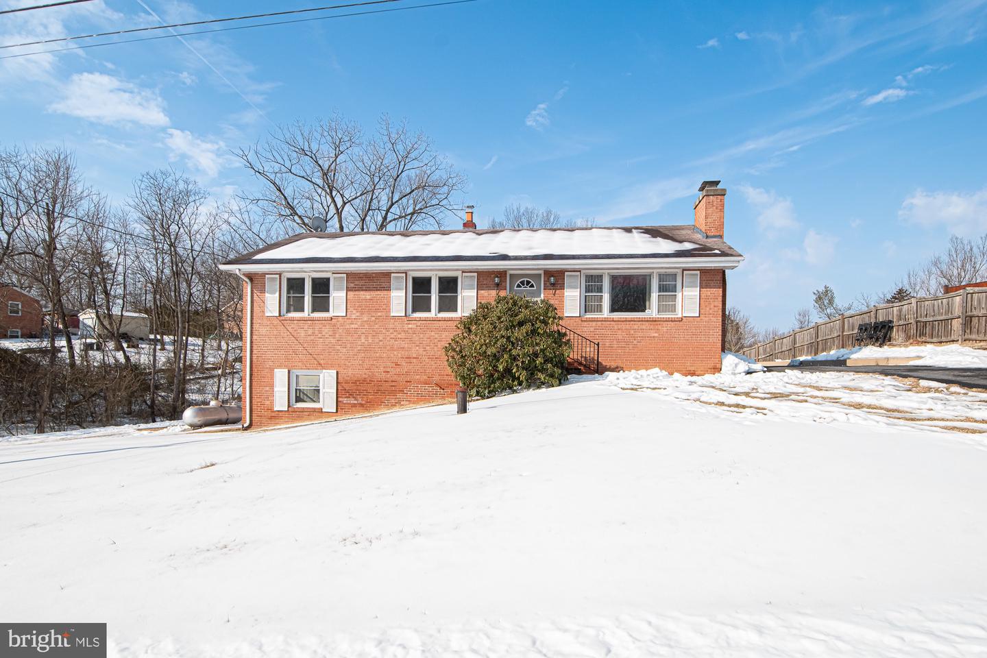 202 POE DR, FRONT ROYAL, Virginia 22630, 4 Bedrooms Bedrooms, ,2 BathroomsBathrooms,Residential,For sale,202 POE DR,VAWR2013230 MLS # VAWR2013230 202 POE DR, FRONT ROYAL, Virginia 22630, 4 Bedrooms Bedrooms, ,2 BathroomsBathrooms,Residential,For sale,202 POE DR,VAWR2013230 MLS # VAWR2013230