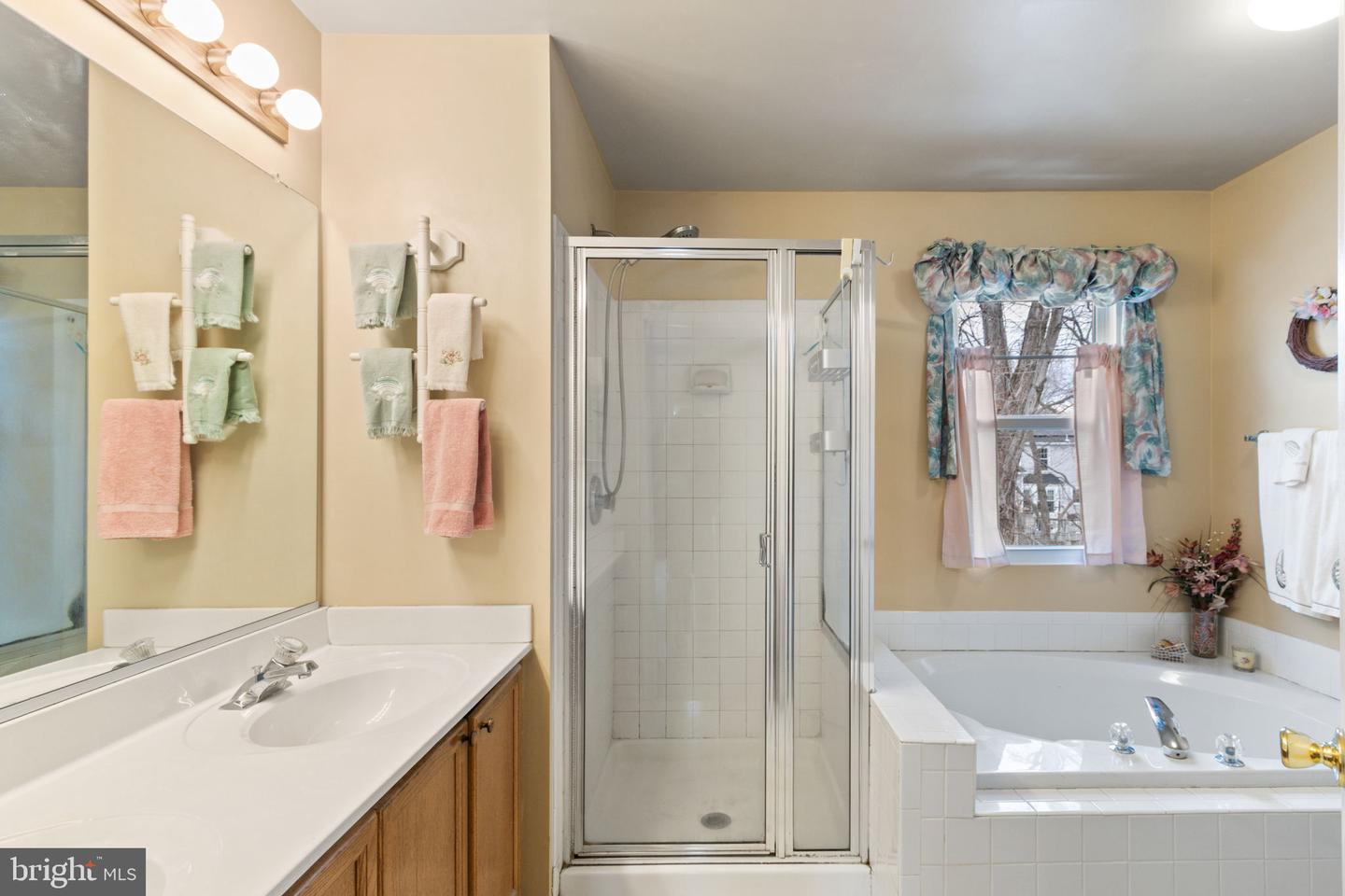 7211 LORD BARTON DR, FREDERICKSBURG, Virginia 22407, 4 Bedrooms Bedrooms, ,2 BathroomsBathrooms,Residential,For sale,7211 LORD BARTON DR,VASP2038916 MLS # VASP2038916