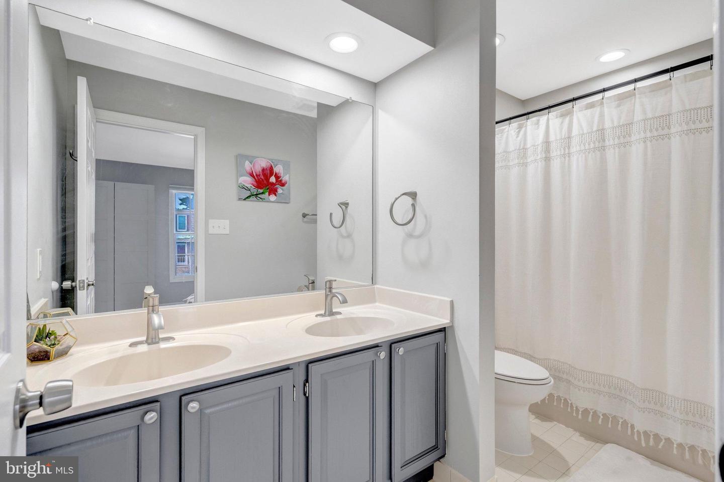 7938 BLUE GRAY CIR, MANASSAS, Virginia 20109, 3 Bedrooms Bedrooms, 7 Rooms Rooms,3 BathroomsBathrooms,Residential,For sale,7938 BLUE GRAY CIR,VAPW2111410 MLS # VAPW2111410