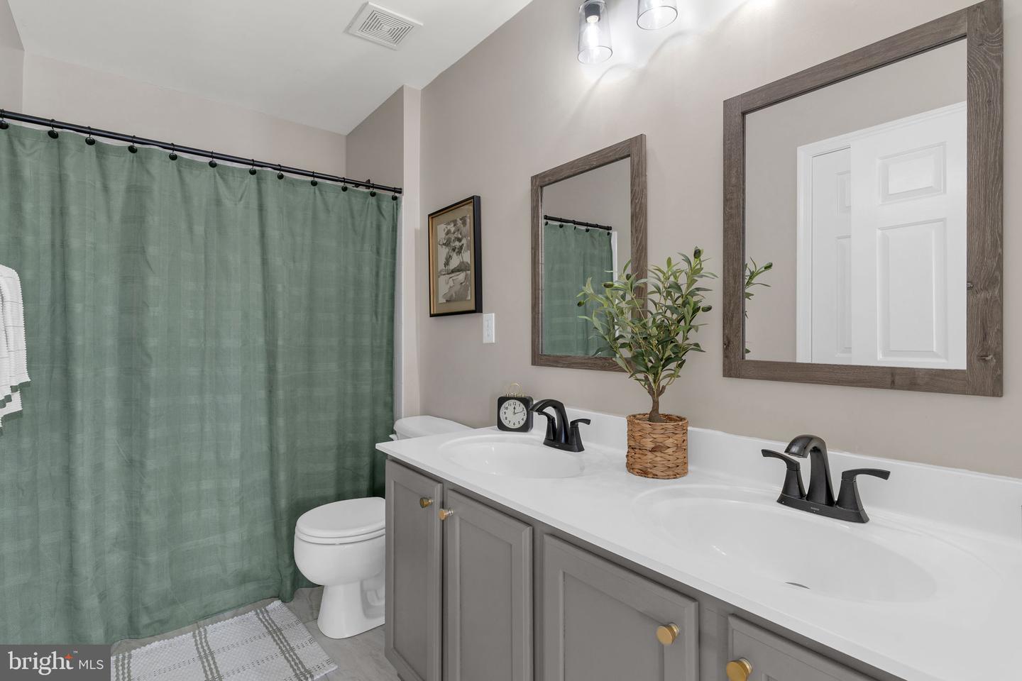 6149 HAWSER DR, KING GEORGE, Virginia 22485, 5 Bedrooms Bedrooms, ,2 BathroomsBathrooms,Residential,For sale,6149 HAWSER DR,VAKG2007586 MLS # VAKG2007586