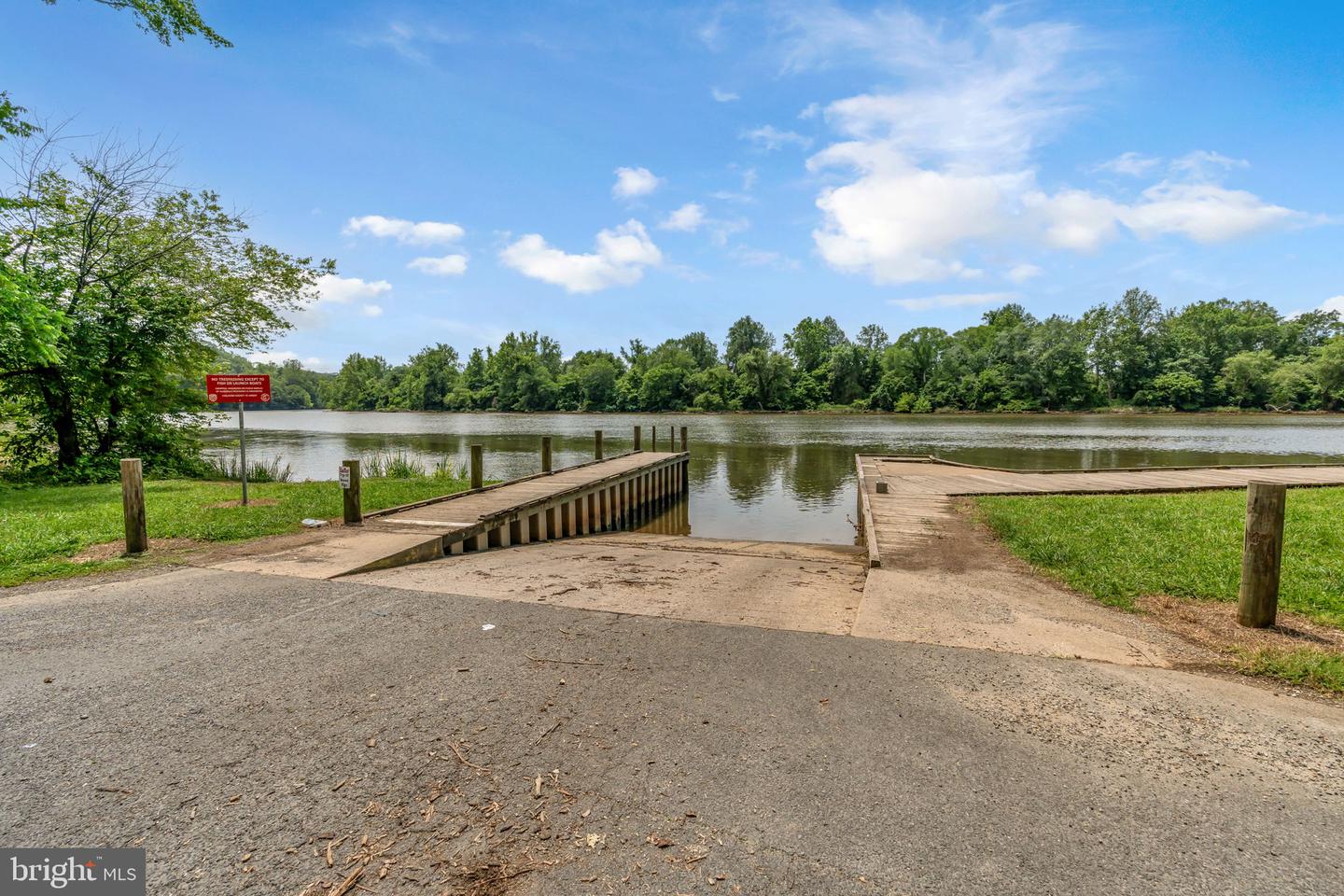 6149 HAWSER DR, KING GEORGE, Virginia 22485, 5 Bedrooms Bedrooms, ,2 BathroomsBathrooms,Residential,For sale,6149 HAWSER DR,VAKG2007586 MLS # VAKG2007586