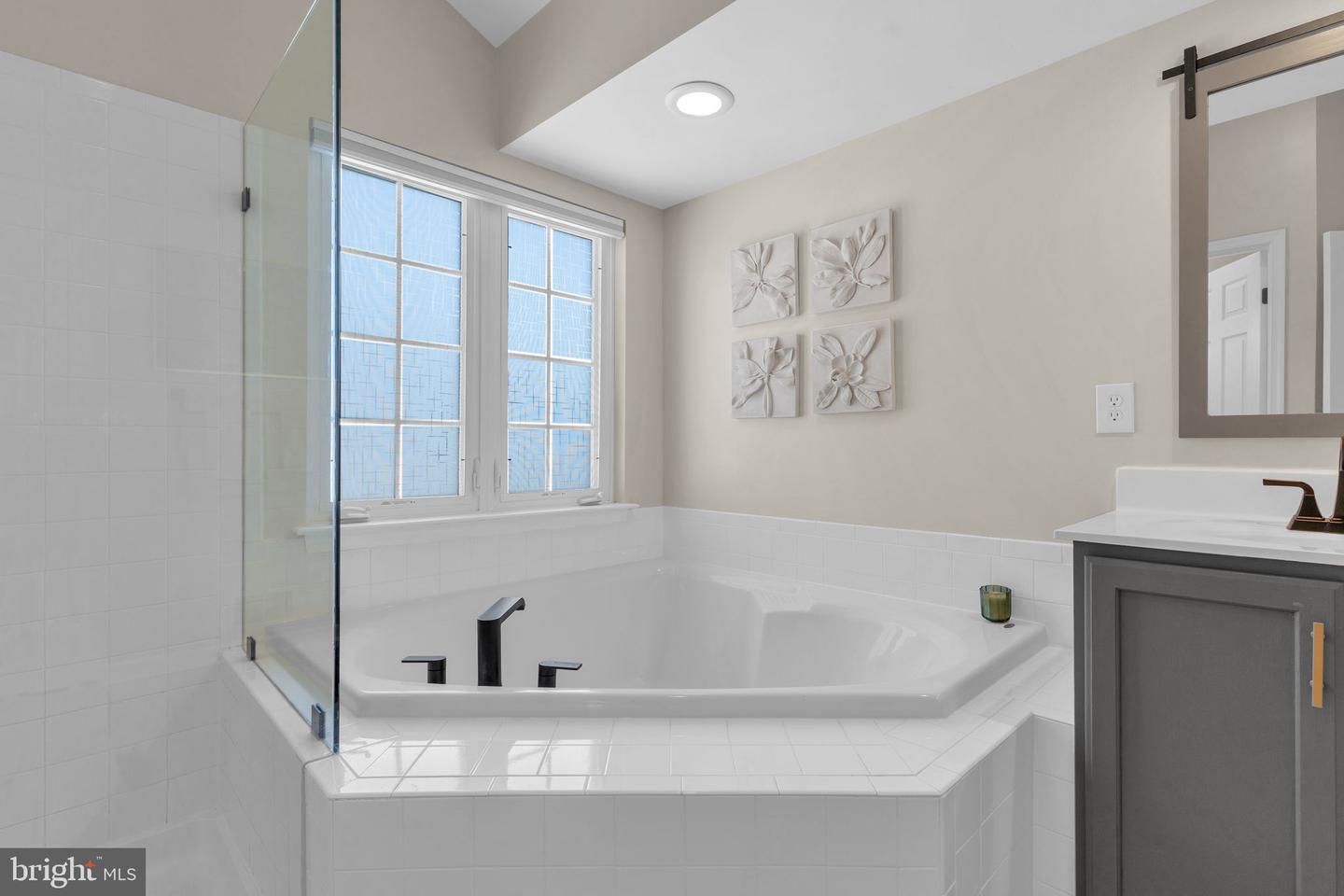 6149 HAWSER DR, KING GEORGE, Virginia 22485, 5 Bedrooms Bedrooms, ,2 BathroomsBathrooms,Residential,For sale,6149 HAWSER DR,VAKG2007586 MLS # VAKG2007586