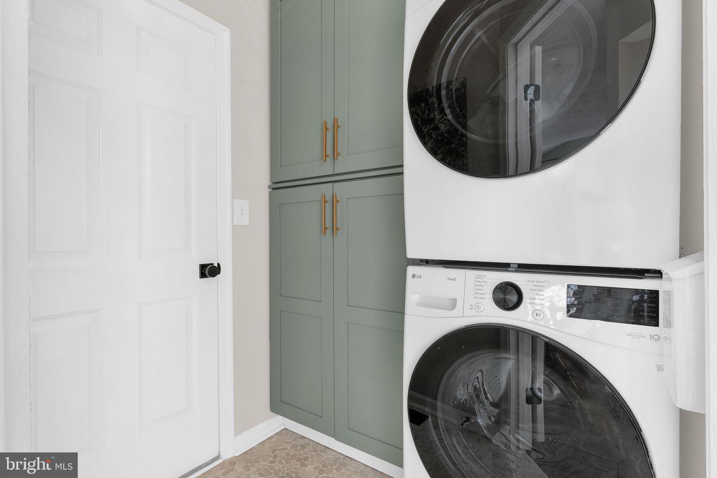 6149 HAWSER DR, KING GEORGE, Virginia 22485, 5 Bedrooms Bedrooms, ,2 BathroomsBathrooms,Residential,For sale,6149 HAWSER DR,VAKG2007586 MLS # VAKG2007586