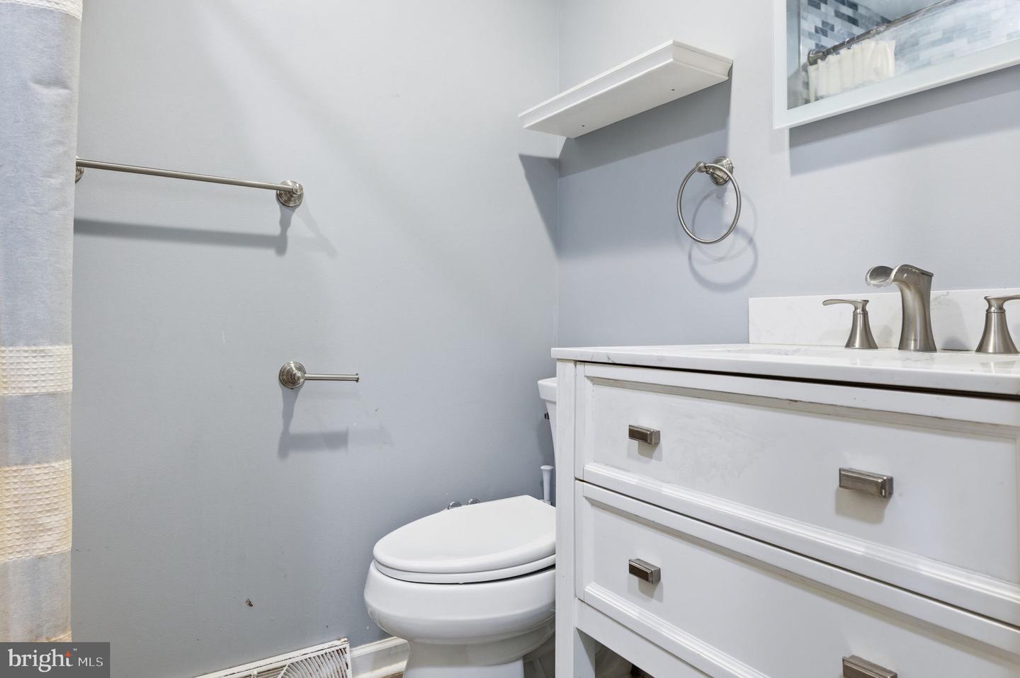 224 FREDERICKTOWNE DR, STEPHENS CITY, Virginia 22655, 5 Bedrooms Bedrooms, ,3 BathroomsBathrooms,Residential,For sale,224 FREDERICKTOWNE DR,VAFV2039374 MLS # VAFV2039374 224 FREDERICKTOWNE DR, STEPHENS CITY, Virginia 22655, 5 Bedrooms Bedrooms, ,3 BathroomsBathrooms,Residential,For sale,224 FREDERICKTOWNE DR,VAFV2039374 MLS # VAFV2039374