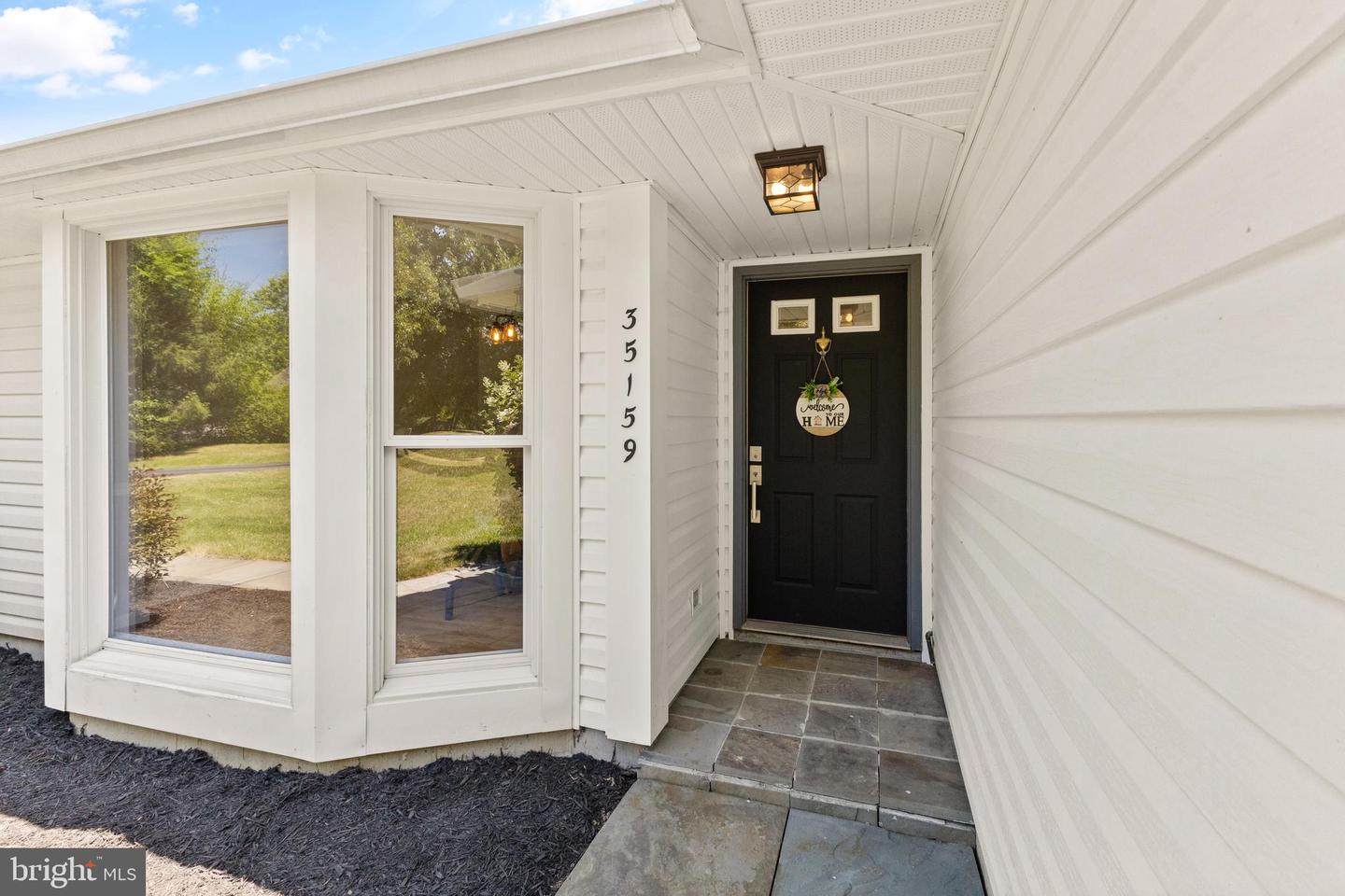 35159 ROSECROFT LN, MIDDLEBURG, Virginia 20117, 3 Bedrooms Bedrooms, ,2 BathroomsBathrooms,Residential,For sale,35159 ROSECROFT LN,VALO2115226 MLS # VALO2115226