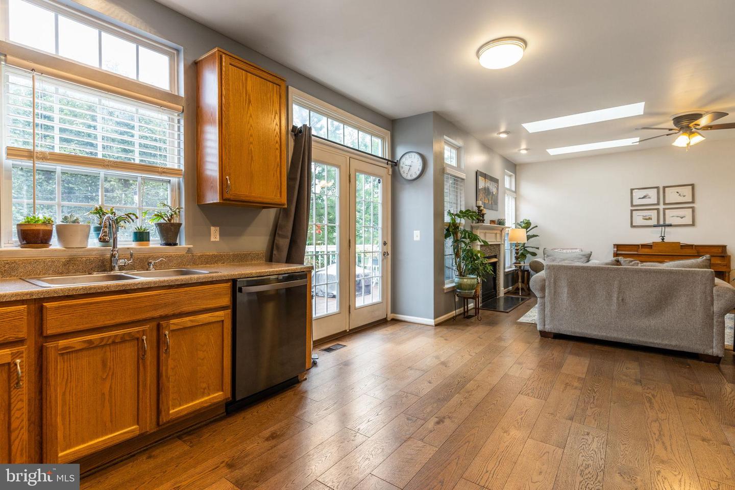 9028 HARROVER PL, LORTON, Virginia 22079, 4 Bedrooms Bedrooms, 16 Rooms Rooms,3 BathroomsBathrooms,Residential,For sale,9028 HARROVER PL,VAFX2288972 MLS # VAFX2288972 9028 HARROVER PL, LORTON, Virginia 22079, 4 Bedrooms Bedrooms, 16 Rooms Rooms,3 BathroomsBathrooms,Residential,For sale,9028 HARROVER PL,VAFX2288972 MLS # VAFX2288972