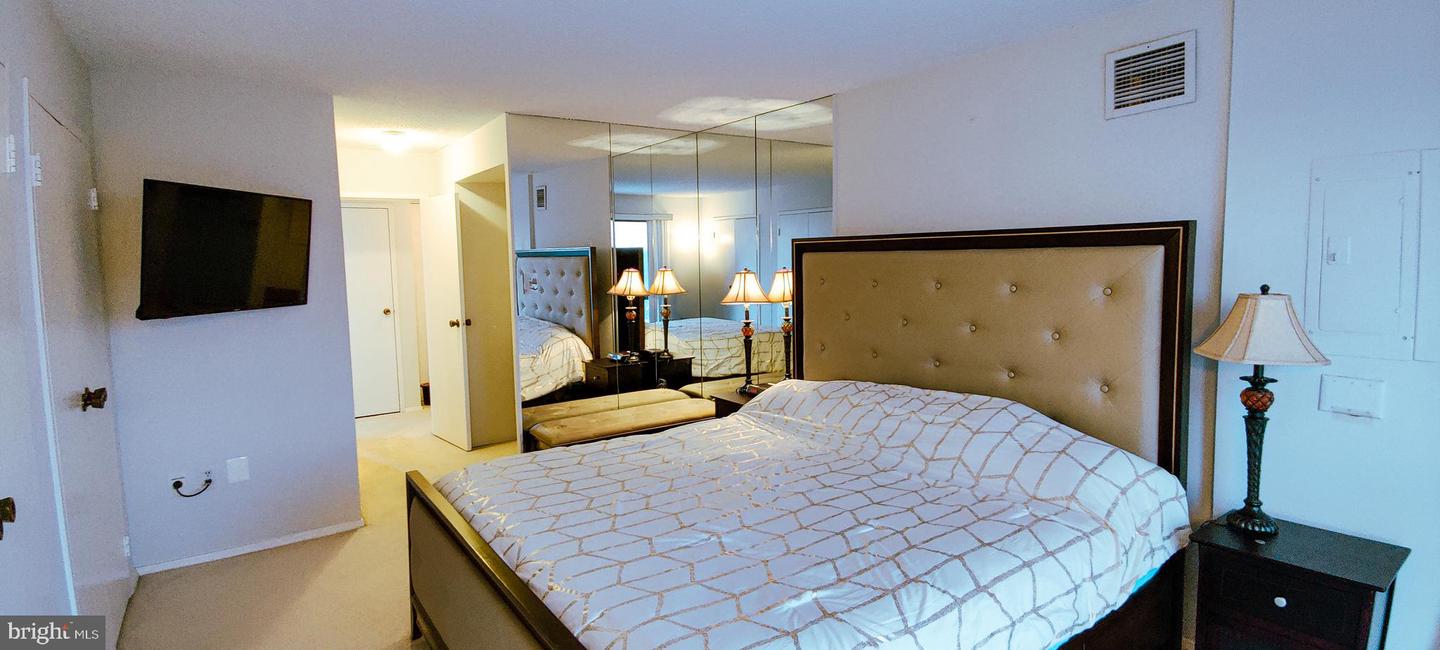 250 S REYNOLDS ST #502, ALEXANDRIA, Virginia 22304, 1 Bedroom Bedrooms, ,1 BathroomBathrooms,Residential,For sale,250 S REYNOLDS ST #502,VAAX2054052 MLS # VAAX2054052 250 S REYNOLDS ST #502, ALEXANDRIA, Virginia 22304, 1 Bedroom Bedrooms, ,1 BathroomBathrooms,Residential,For sale,250 S REYNOLDS ST #502,VAAX2054052 MLS # VAAX2054052