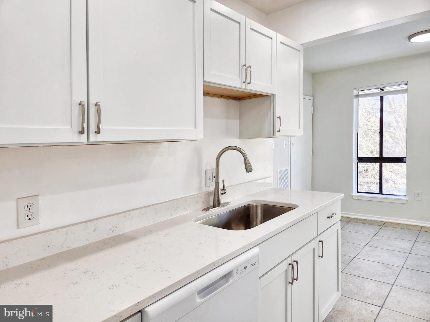 551 FLORIDA AVE #202, HERNDON, Virginia 20170, 2 Bedrooms Bedrooms, ,2 BathroomsBathrooms,Residential,For sale,551 FLORIDA AVE #202,VAFX2290798 MLS # VAFX2290798 551 FLORIDA AVE #202, HERNDON, Virginia 20170, 2 Bedrooms Bedrooms, ,2 BathroomsBathrooms,Residential,For sale,551 FLORIDA AVE #202,VAFX2290798 MLS # VAFX2290798