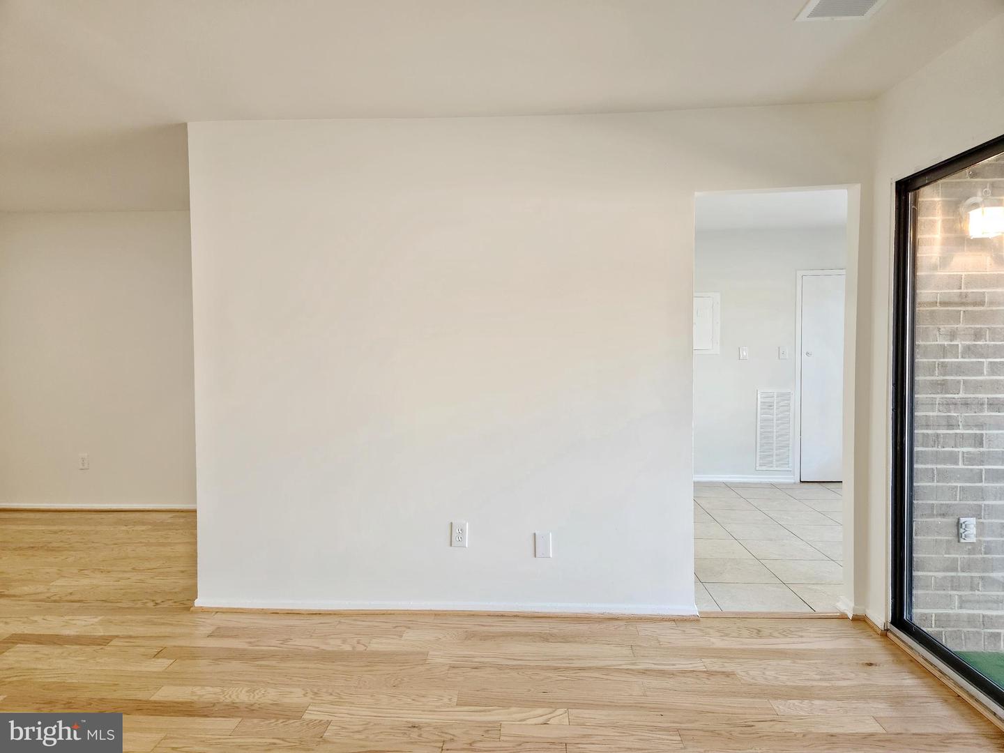 551 FLORIDA AVE #202, HERNDON, Virginia 20170, 2 Bedrooms Bedrooms, ,2 BathroomsBathrooms,Residential,For sale,551 FLORIDA AVE #202,VAFX2290798 MLS # VAFX2290798 551 FLORIDA AVE #202, HERNDON, Virginia 20170, 2 Bedrooms Bedrooms, ,2 BathroomsBathrooms,Residential,For sale,551 FLORIDA AVE #202,VAFX2290798 MLS # VAFX2290798