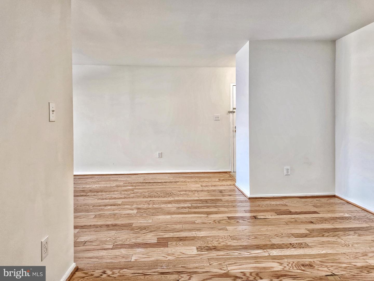 551 FLORIDA AVE #202, HERNDON, Virginia 20170, 2 Bedrooms Bedrooms, ,2 BathroomsBathrooms,Residential,For sale,551 FLORIDA AVE #202,VAFX2290798 MLS # VAFX2290798 551 FLORIDA AVE #202, HERNDON, Virginia 20170, 2 Bedrooms Bedrooms, ,2 BathroomsBathrooms,Residential,For sale,551 FLORIDA AVE #202,VAFX2290798 MLS # VAFX2290798