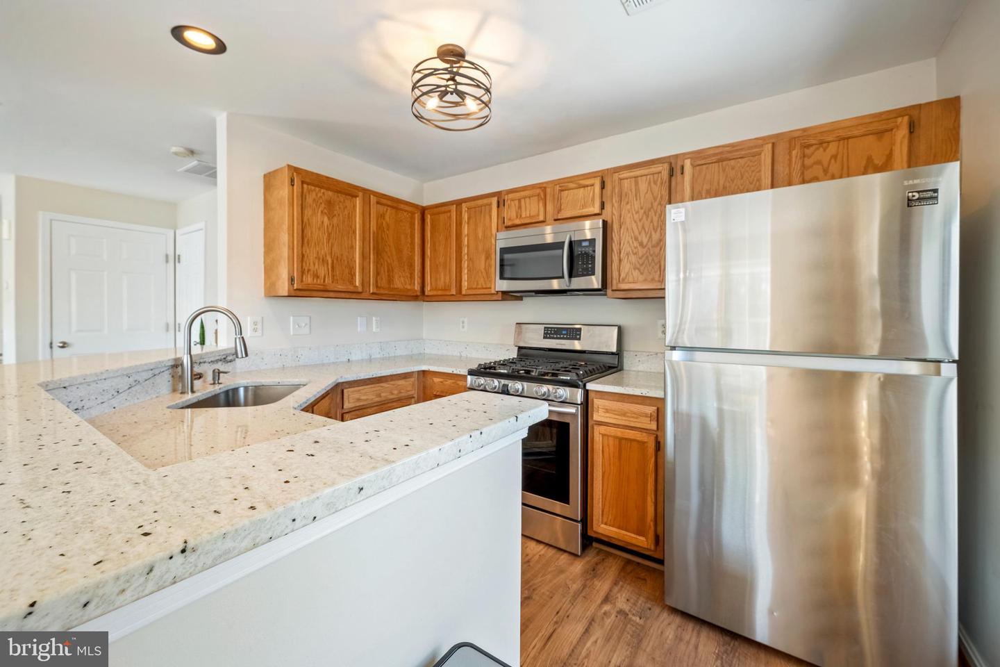 11712 TOLSON PL #304, WOODBRIDGE, Virginia 22192, 2 Bedrooms Bedrooms, 8 Rooms Rooms,2 BathroomsBathrooms,Residential,For sale,11712 TOLSON PL #304,VAPW2111412 MLS # VAPW2111412