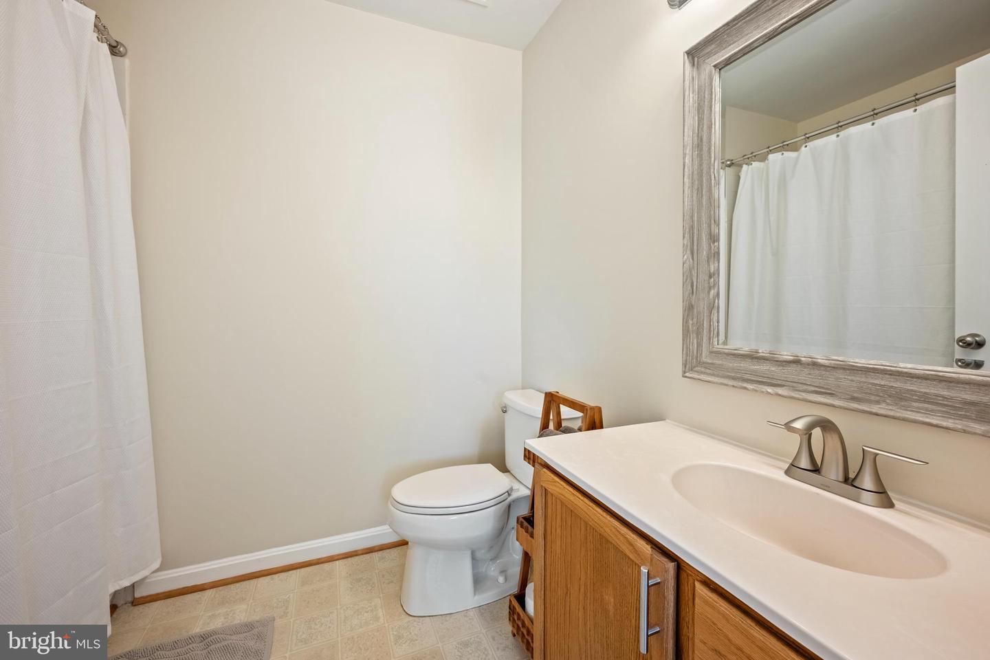 11712 TOLSON PL #304, WOODBRIDGE, Virginia 22192, 2 Bedrooms Bedrooms, 8 Rooms Rooms,2 BathroomsBathrooms,Residential,For sale,11712 TOLSON PL #304,VAPW2111412 MLS # VAPW2111412