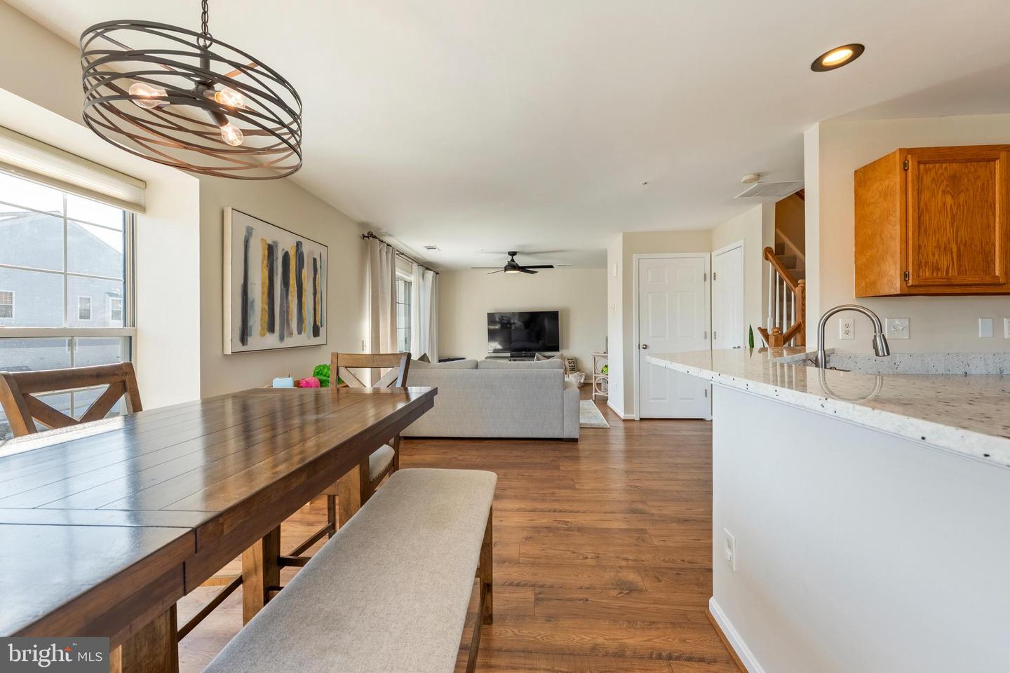 11712 TOLSON PL #304, WOODBRIDGE, Virginia 22192, 2 Bedrooms Bedrooms, 8 Rooms Rooms,2 BathroomsBathrooms,Residential,For sale,11712 TOLSON PL #304,VAPW2111412 MLS # VAPW2111412