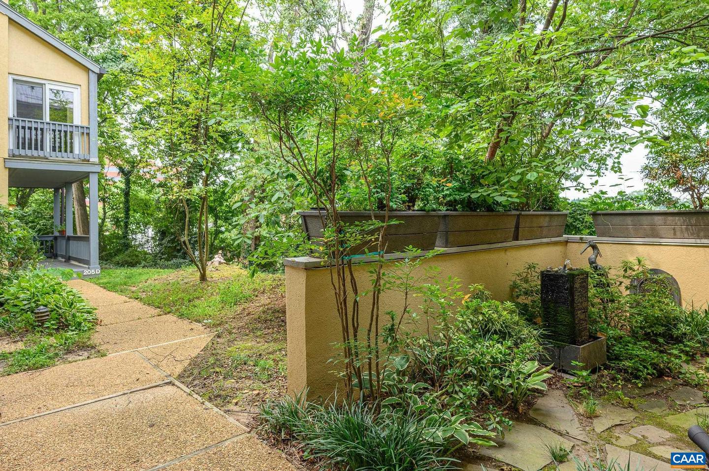 207 NW 2ND ST #D, CHARLOTTESVILLE, Virginia 22902, 2 Bedrooms Bedrooms, ,1 BathroomBathrooms,Residential,For sale,207 NW 2ND ST #D,672977 MLS # 672977