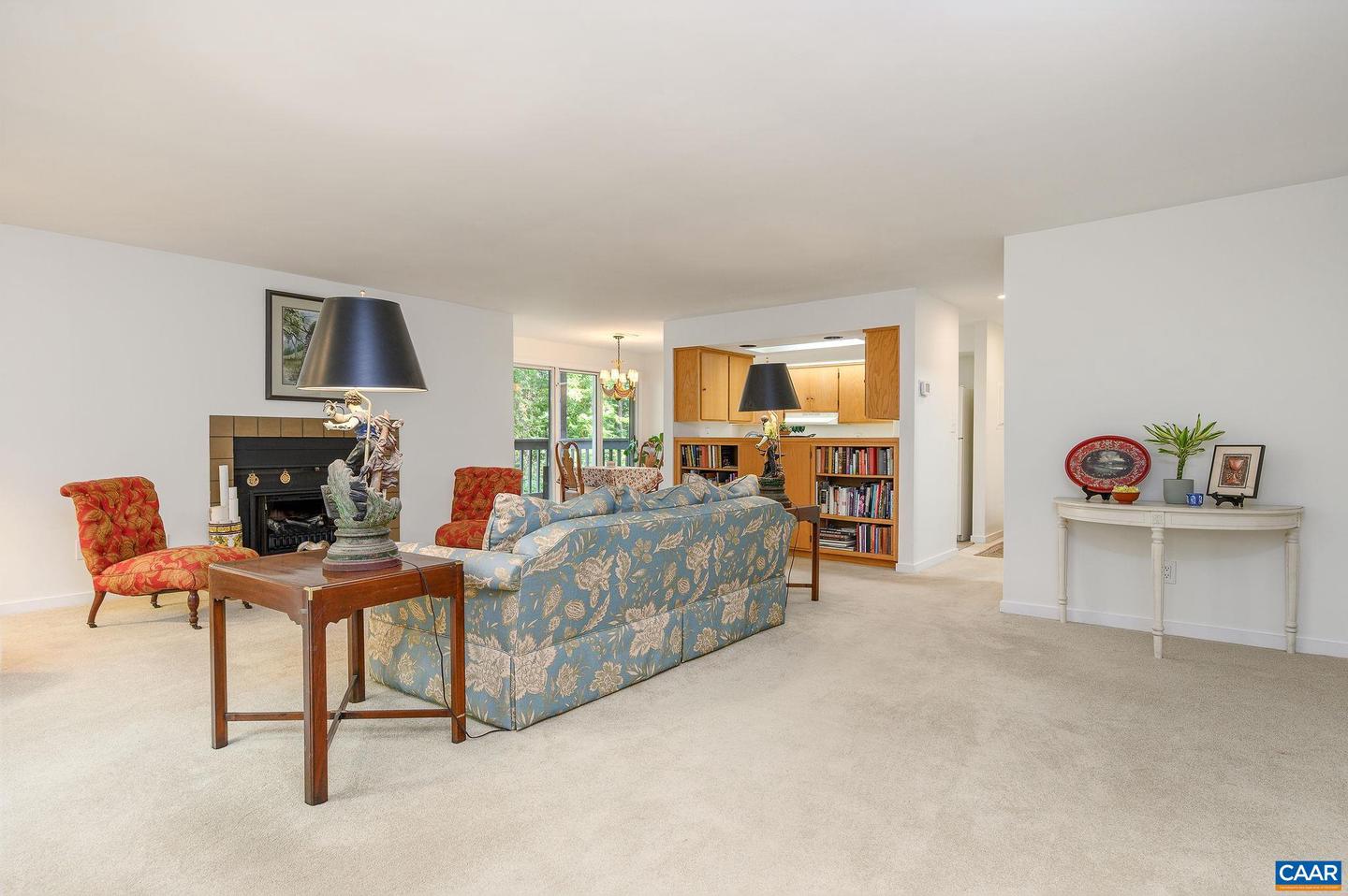 207 NW 2ND ST #D, CHARLOTTESVILLE, Virginia 22902, 2 Bedrooms Bedrooms, ,1 BathroomBathrooms,Residential,For sale,207 NW 2ND ST #D,672977 MLS # 672977